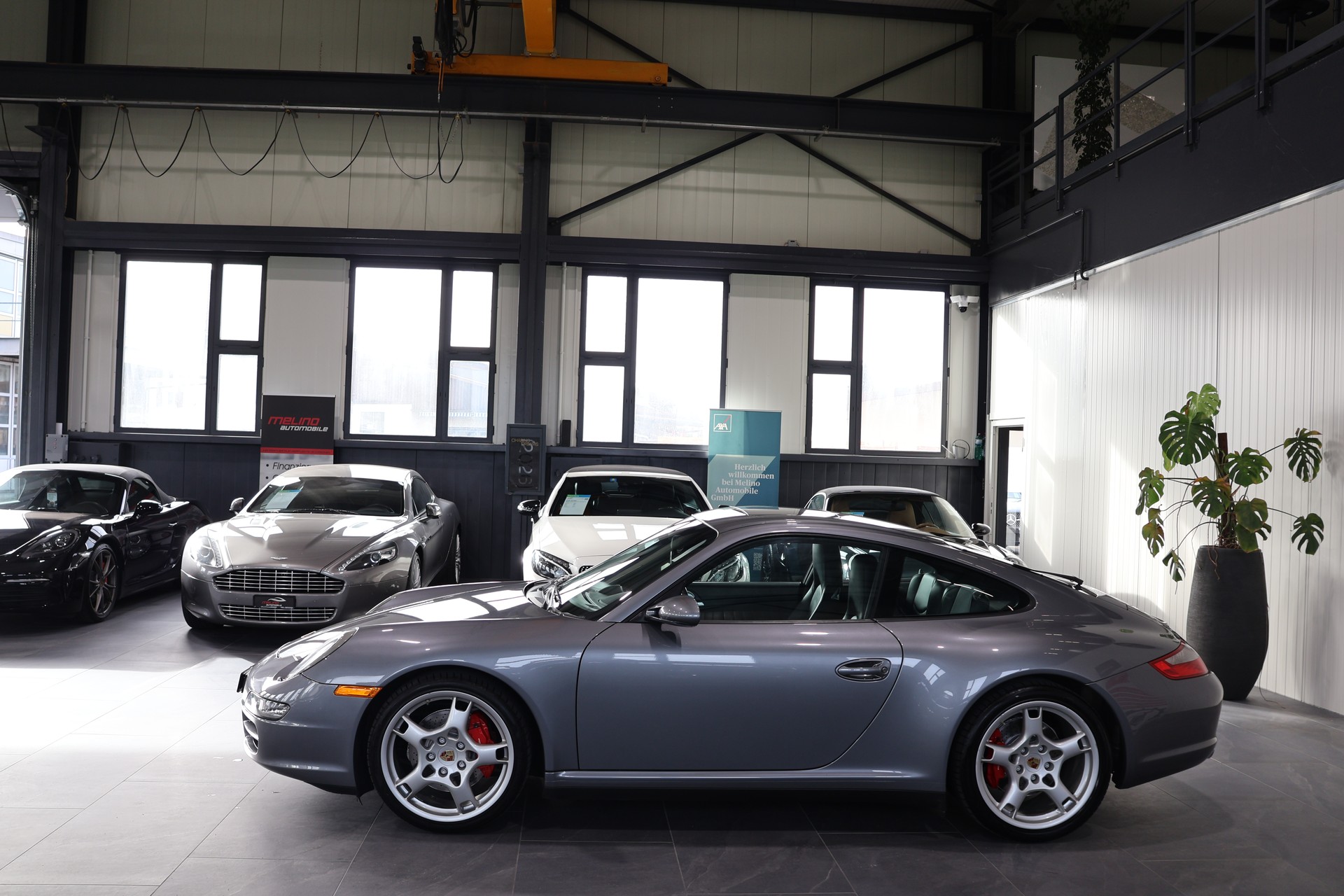 PORSCHE Carrera 4S-image-4