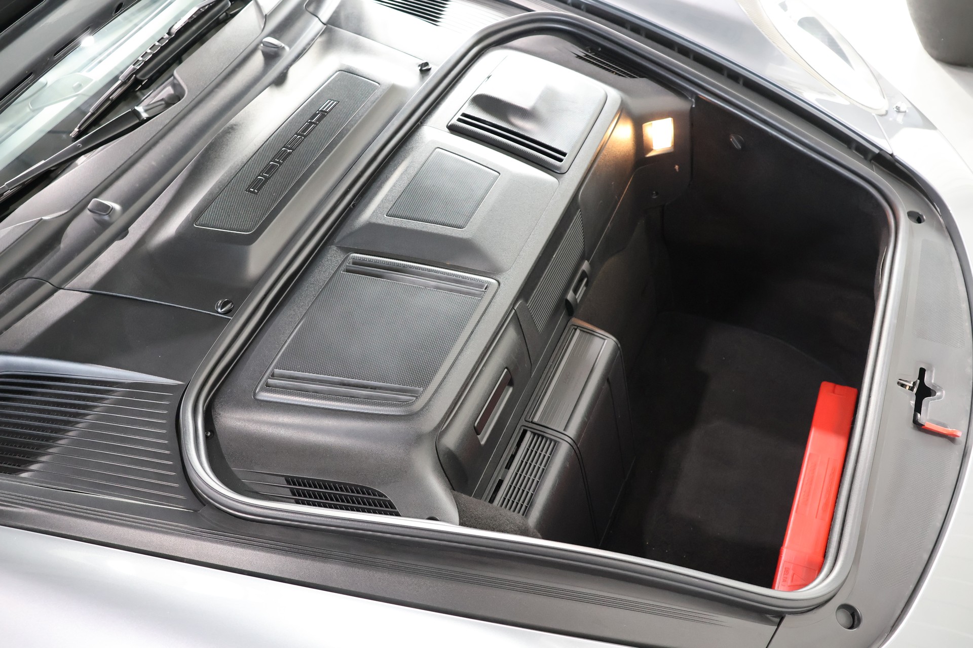 PORSCHE Carrera 4S-image-15
