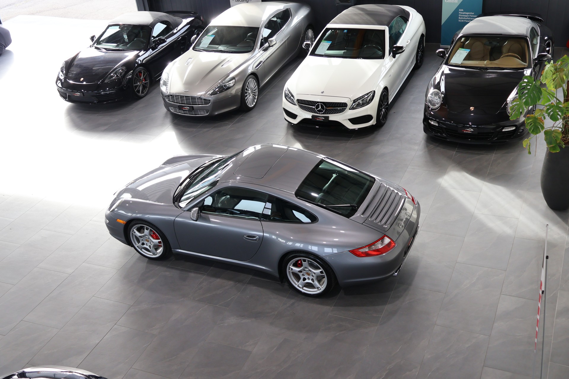 PORSCHE Carrera 4S-image-6