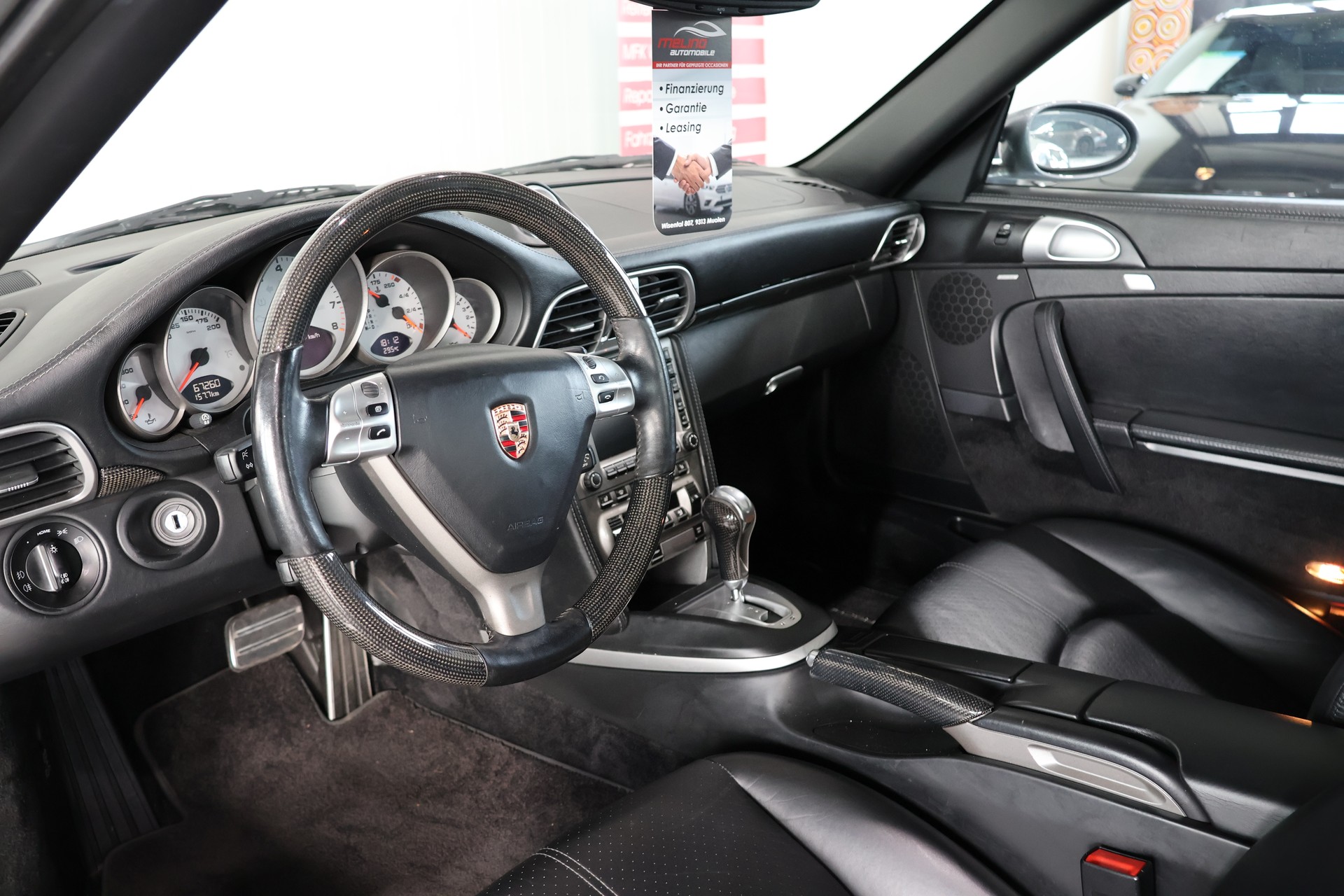 PORSCHE Carrera 4S-image-10
