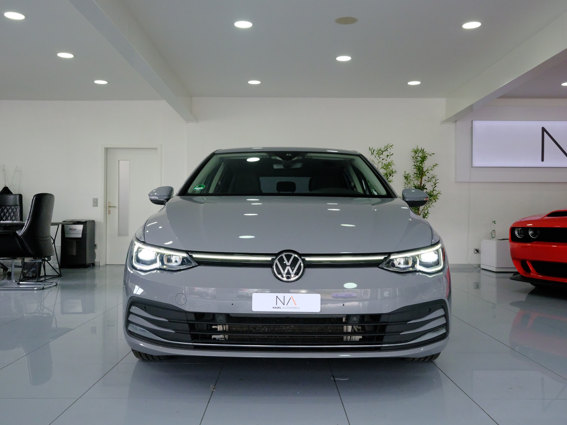 VW Golf 1.4 TSI PHEV Selection-showroom-element-1