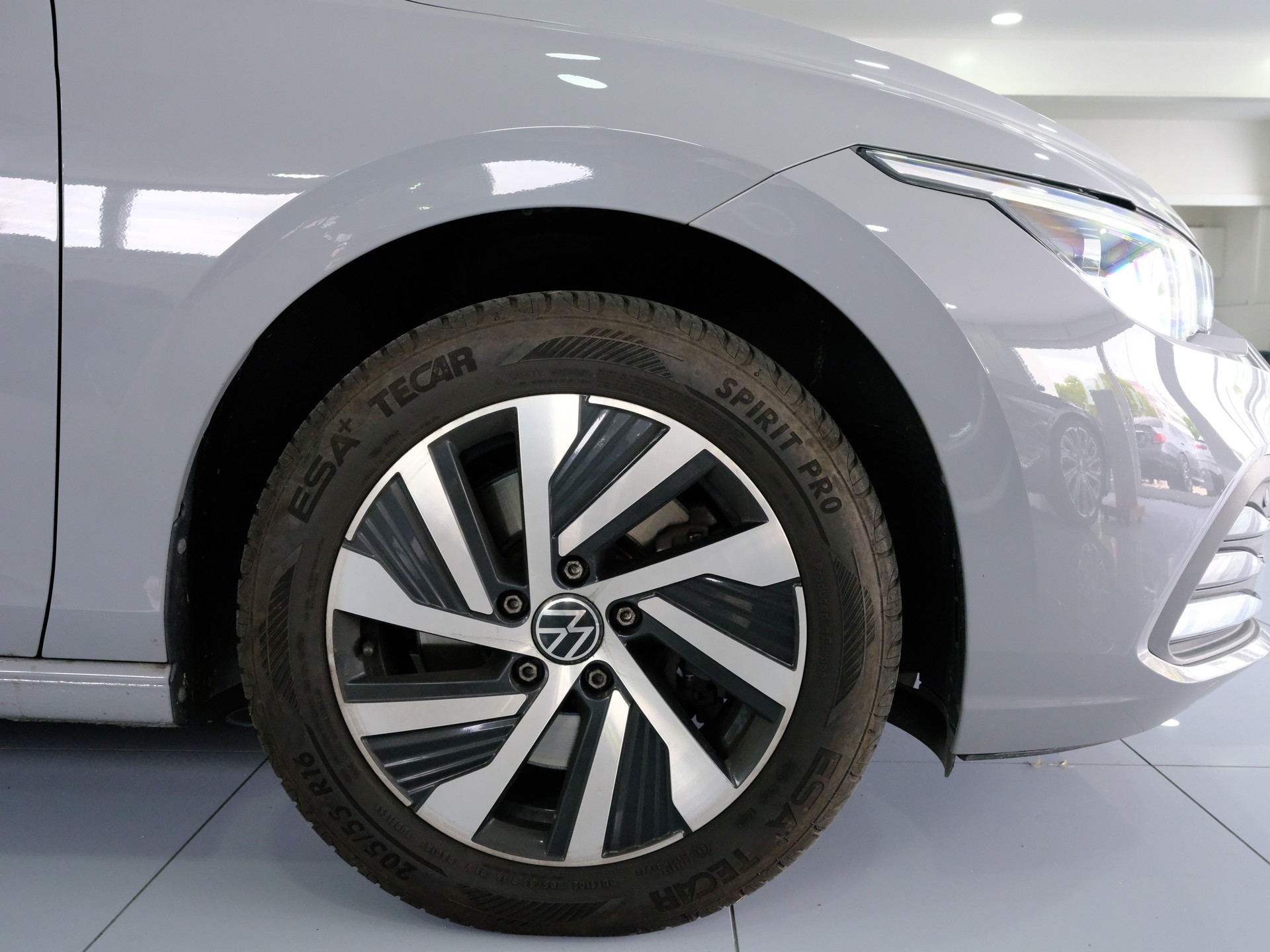VW Golf 1.4 TSI PHEV Selection-image-15