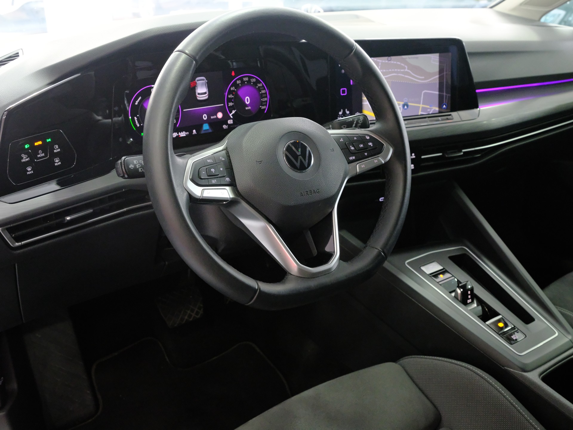 VW Golf 1.4 TSI PHEV Selection-image-7