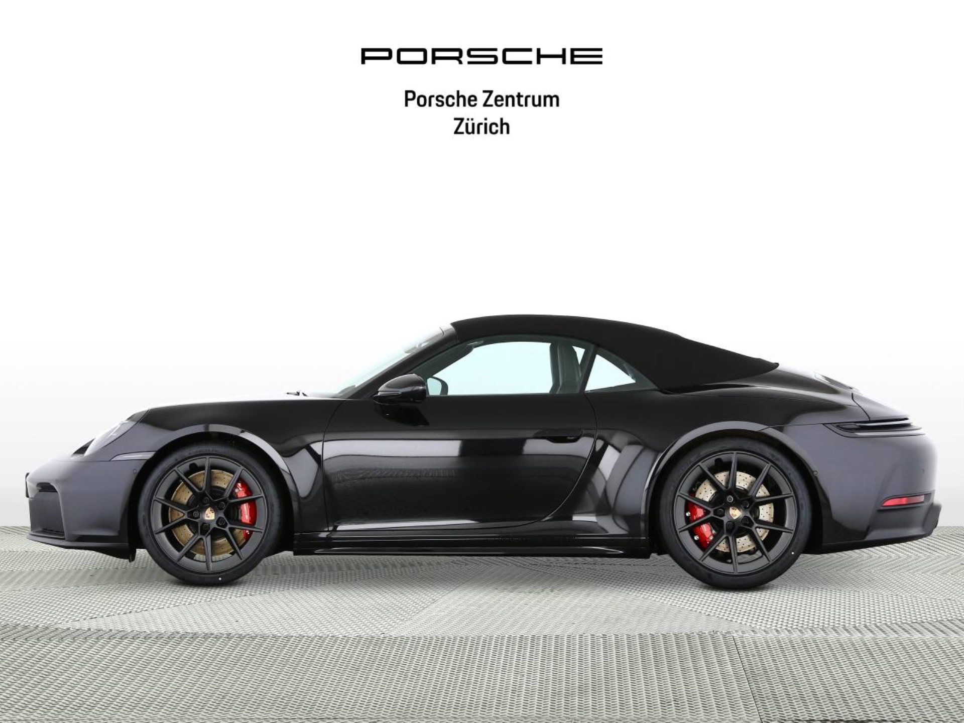 PORSCHE 911 Carrera GTS Cabriolet-showroom-element-1