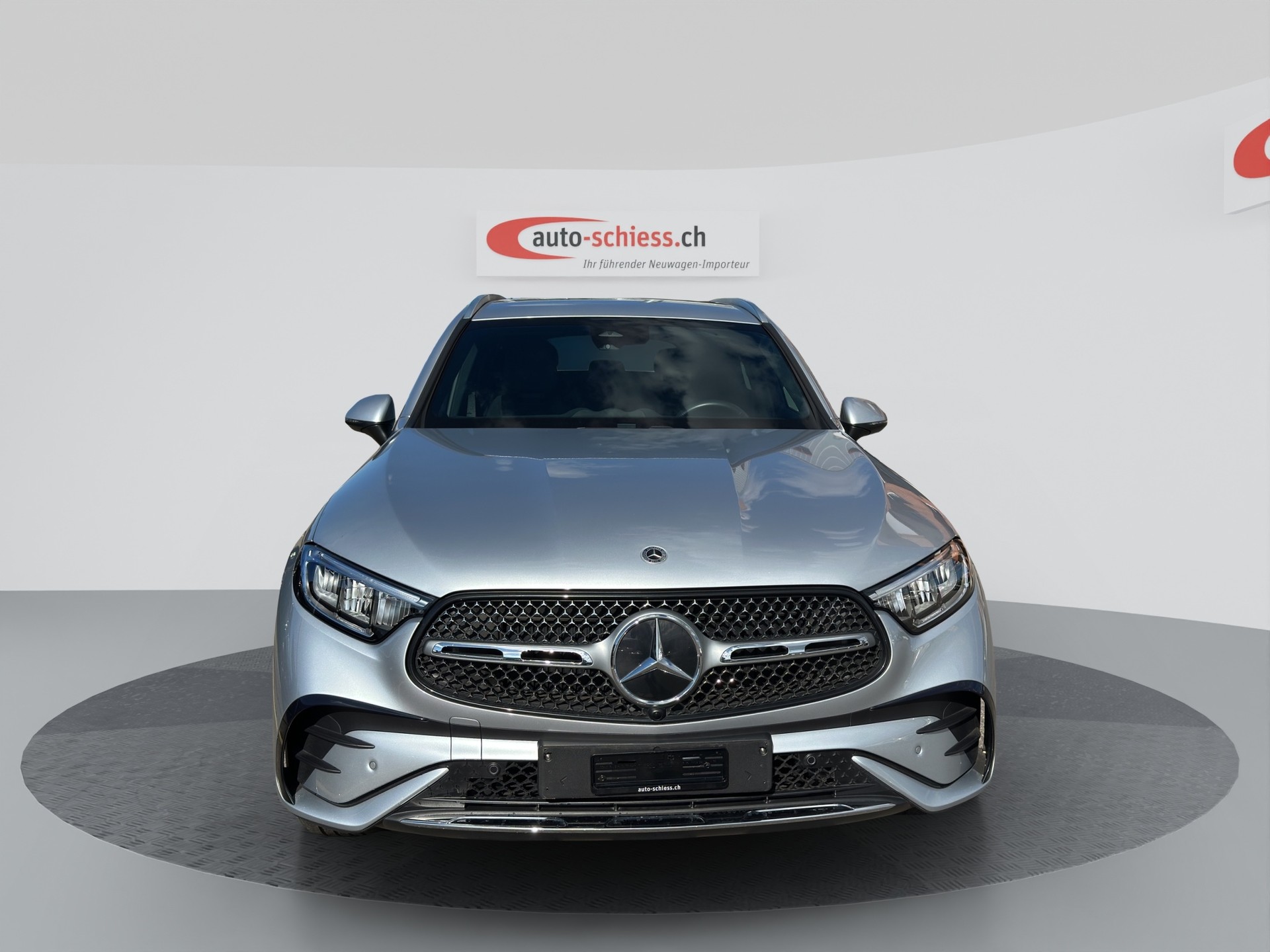 MERCEDES-BENZ GLC 300 4Matic AMG Line 9G-Tronic-image-15