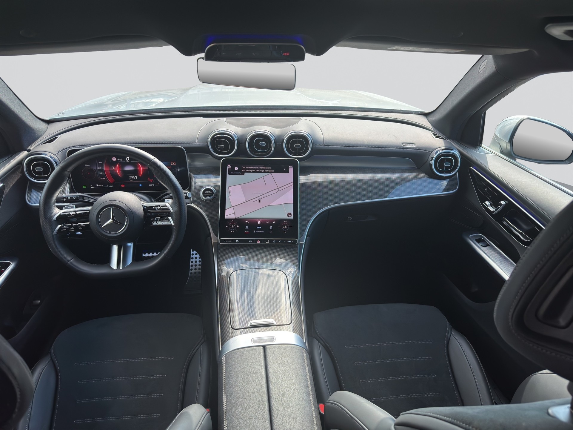 MERCEDES-BENZ GLC 300 4Matic AMG Line 9G-Tronic-image-3