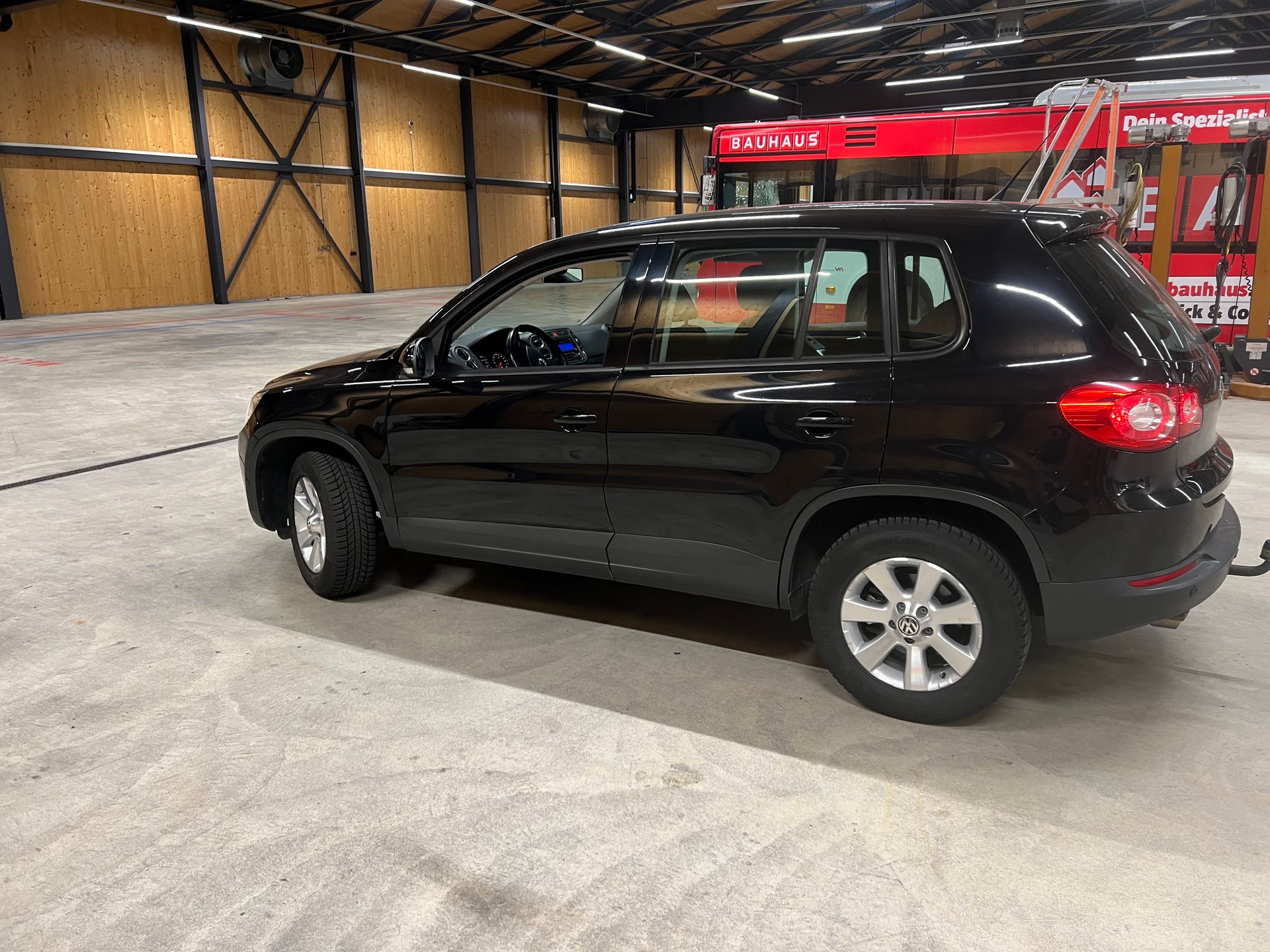 VW 1.4 TSI 150 Sport & Style-image-2
