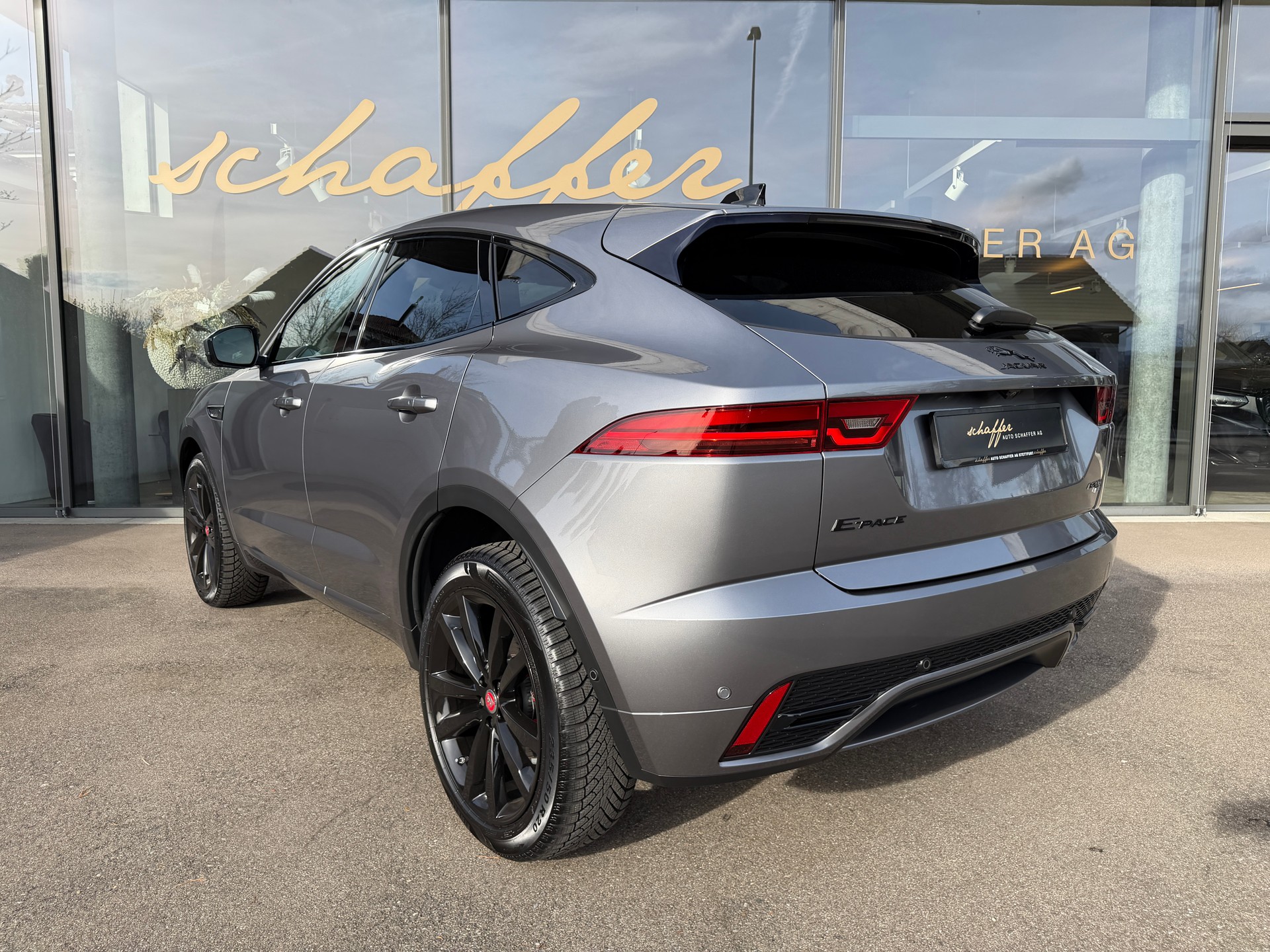 JAGUAR E-Pace 2.0d D200 R-Dynamic AWD SE-image-7