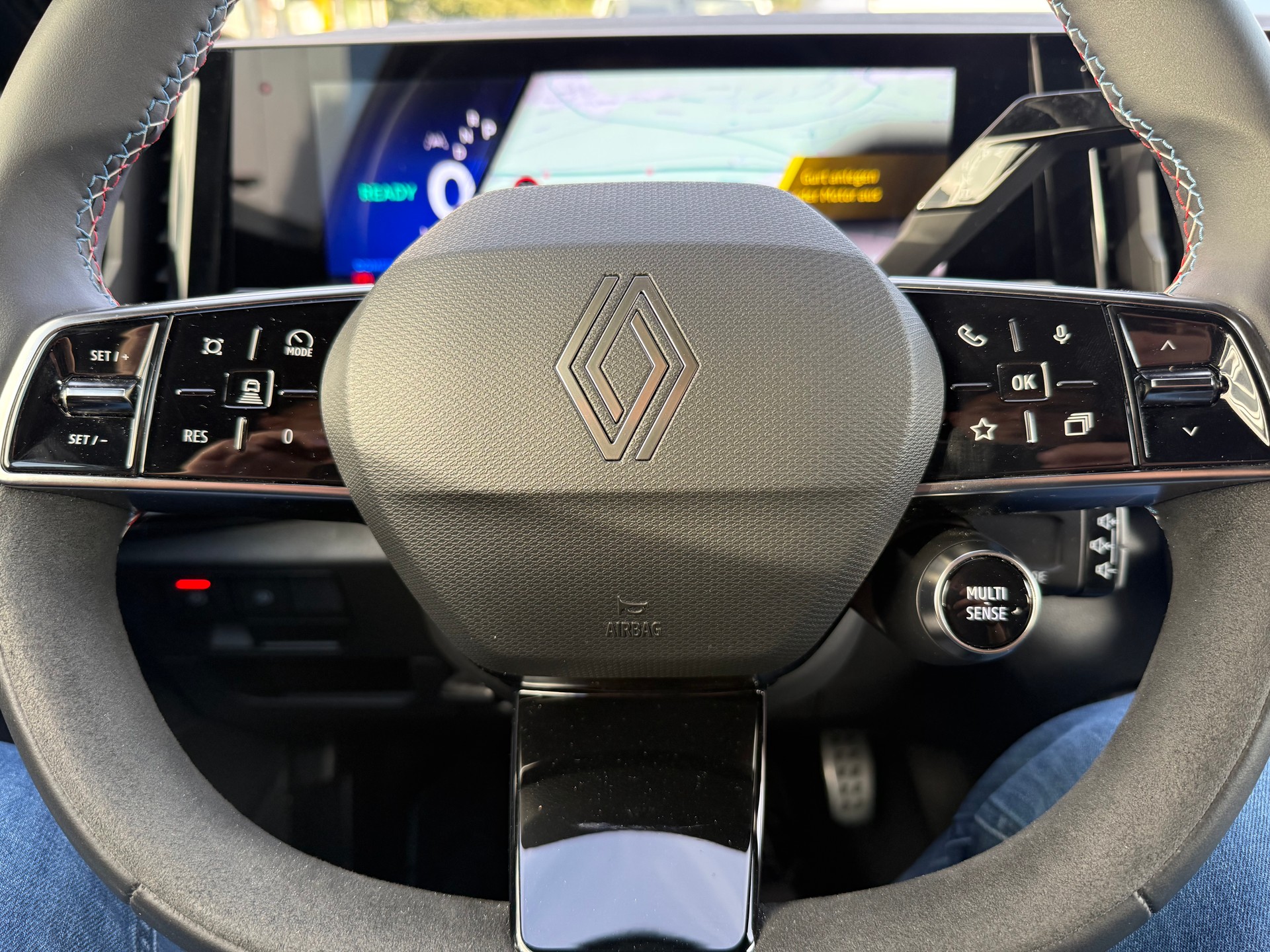 RENAULT Austral 1.2 HEV 200 Techno Esprit Alpine A-image-13