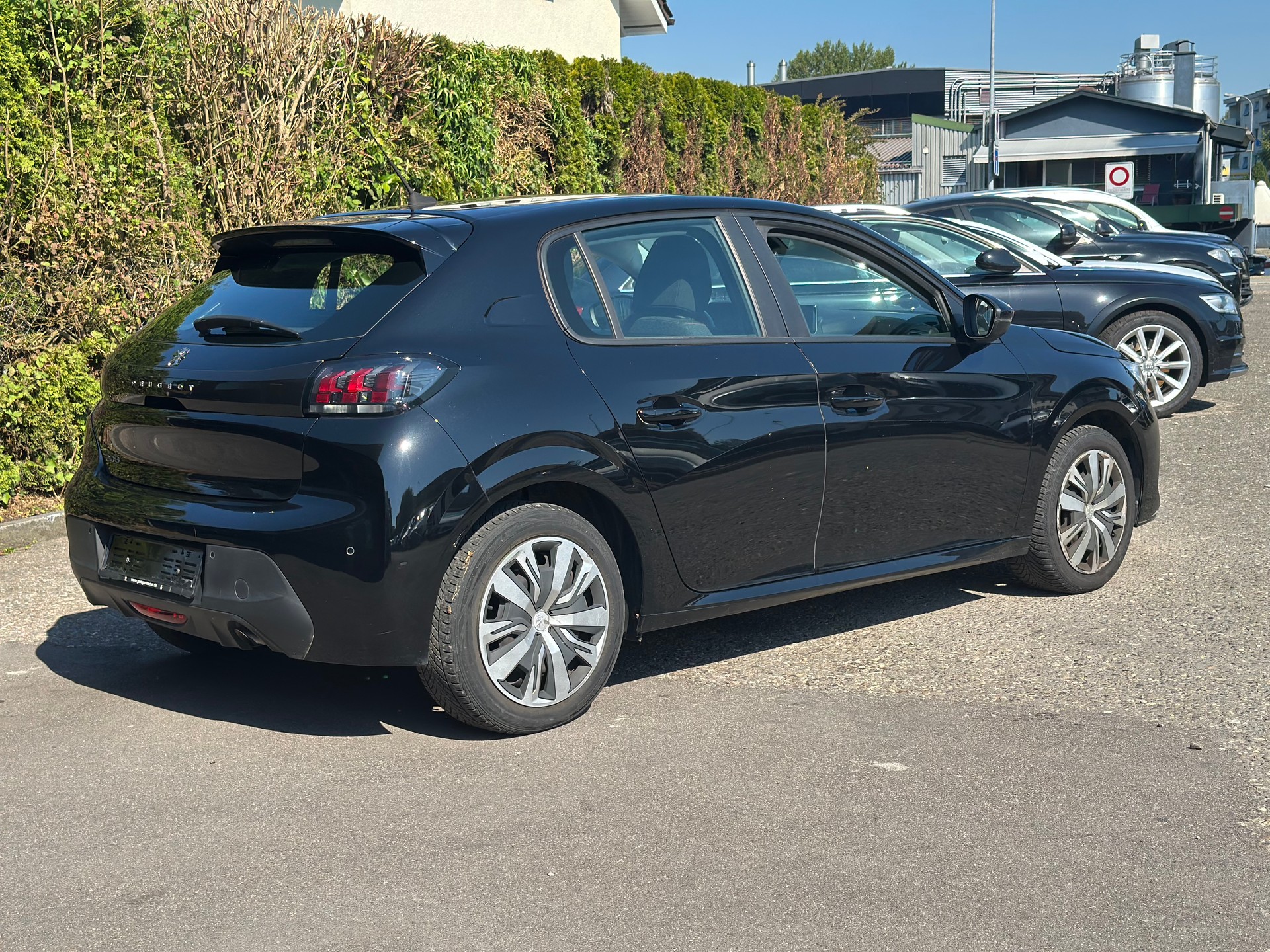 PEUGEOT 208 1.2 PureTech Active-image-3