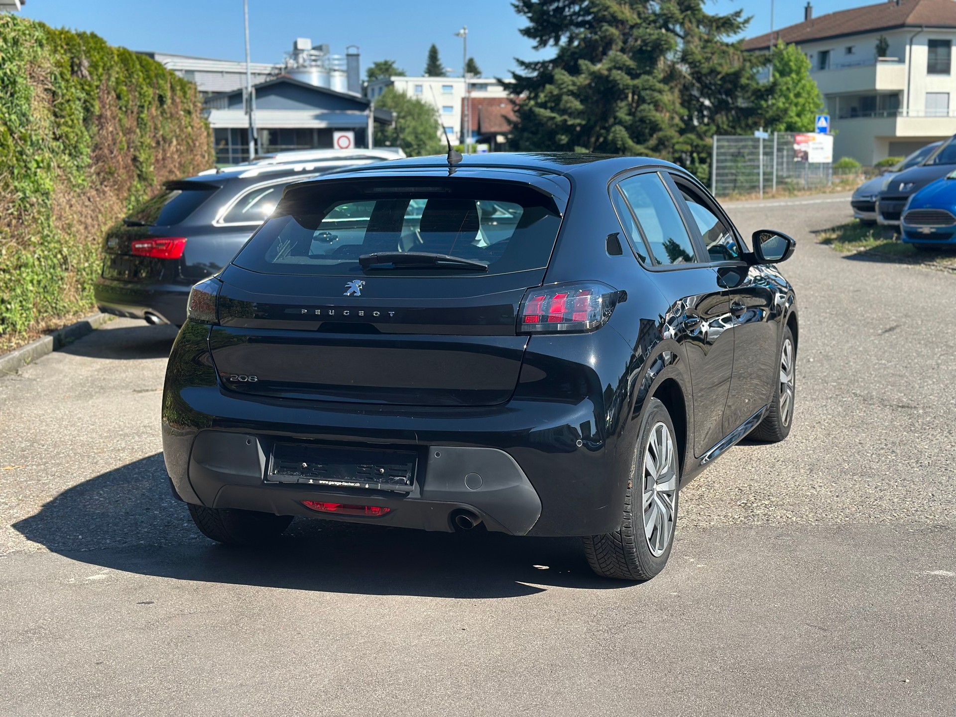 PEUGEOT 208 1.2 PureTech Active-image-4