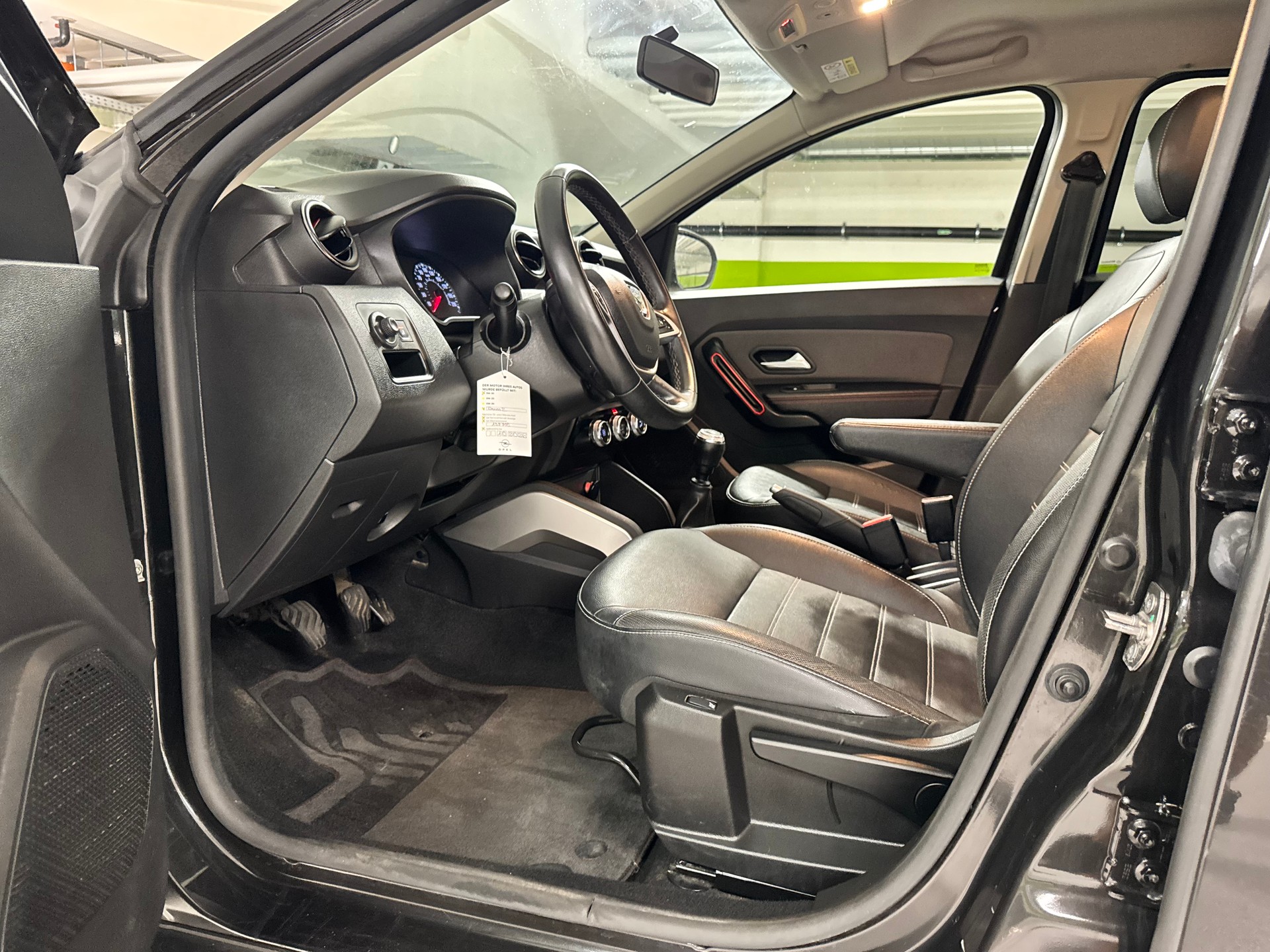 DACIA Duster TCe 150 Prestige 4x4-image-10