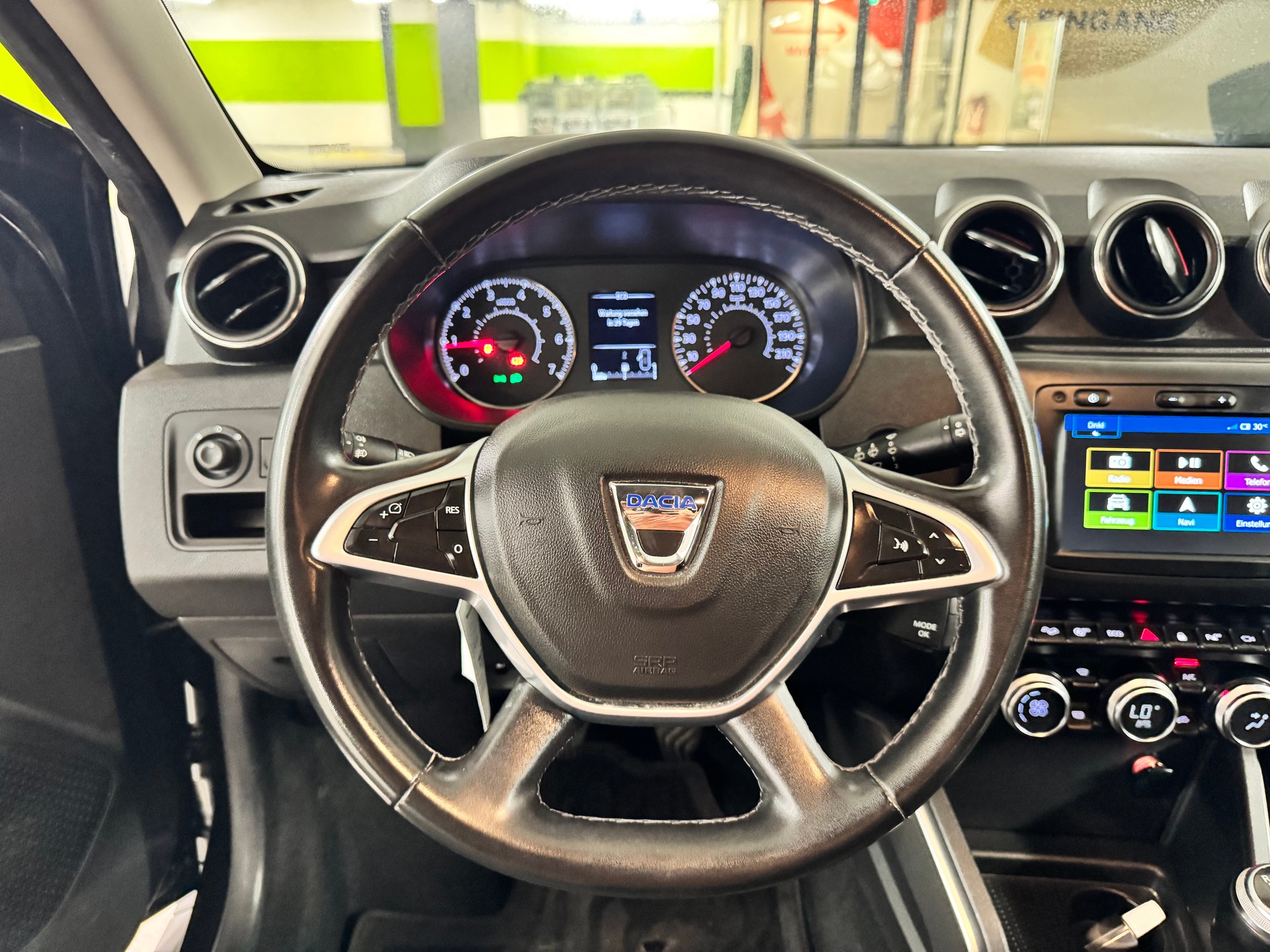 DACIA Duster TCe 150 Prestige 4x4-image-12