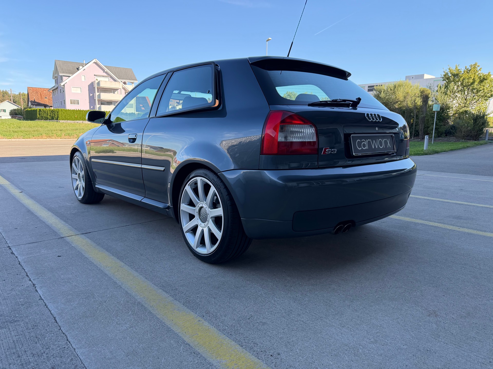AUDI S3 quattro Swiss Edition-image-1