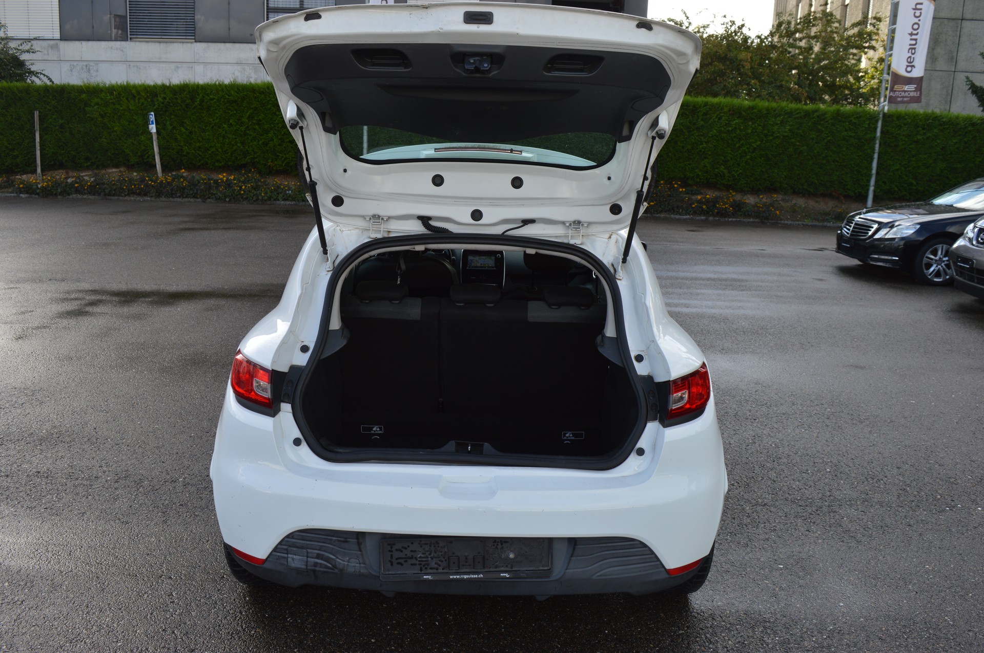 RENAULT Clio 1.2 16V Authentique-image-10