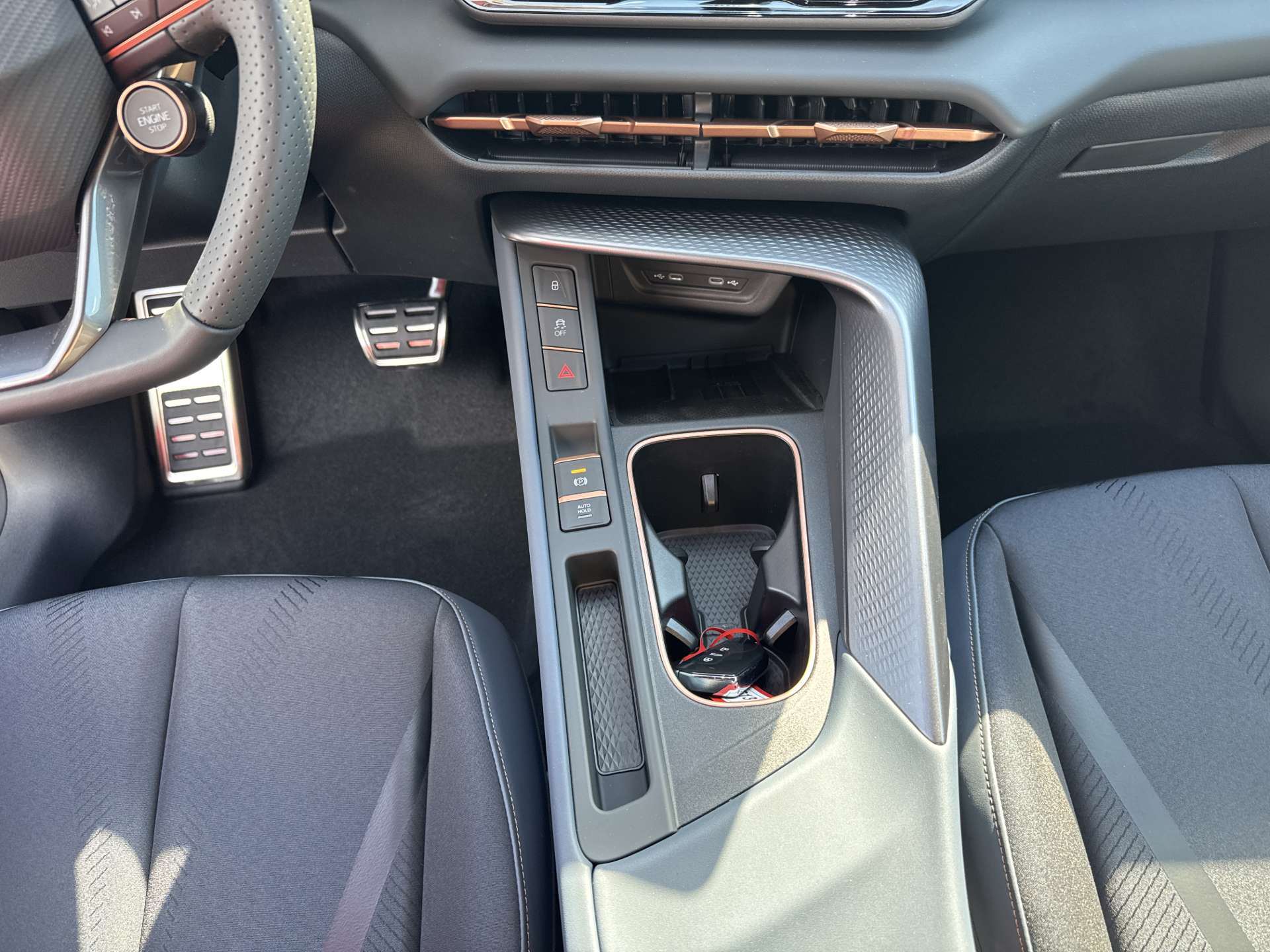 CUPRA Terramar 1.5 eTSi DSG-Automat-image-11