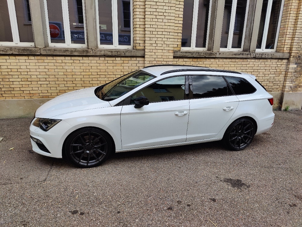 SEAT 2.0 TSI 300 Cupra 4Drive DSG-image-4