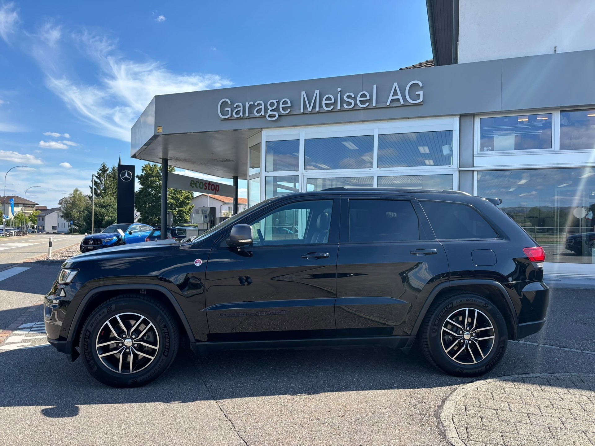 JEEP Grand Cherokee 3.0 CRD 250 75th Anniv. Ed.-image-5