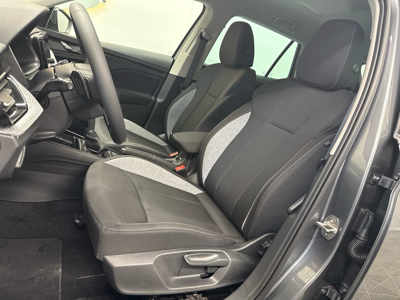 SKODA Kamiq 1.0 TSI Selection Black Pack-image-3