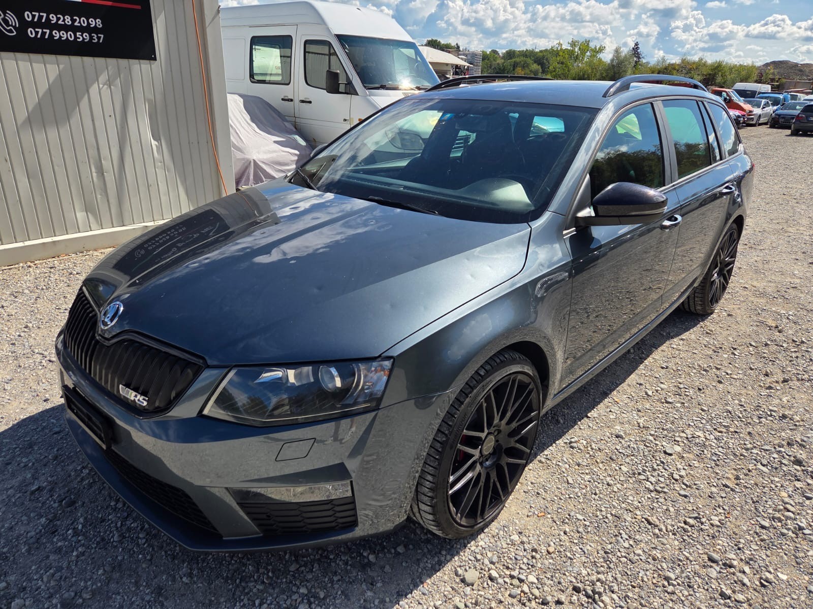 SKODA Octavia Combi 2.0 TDI RS DSG — slika 1