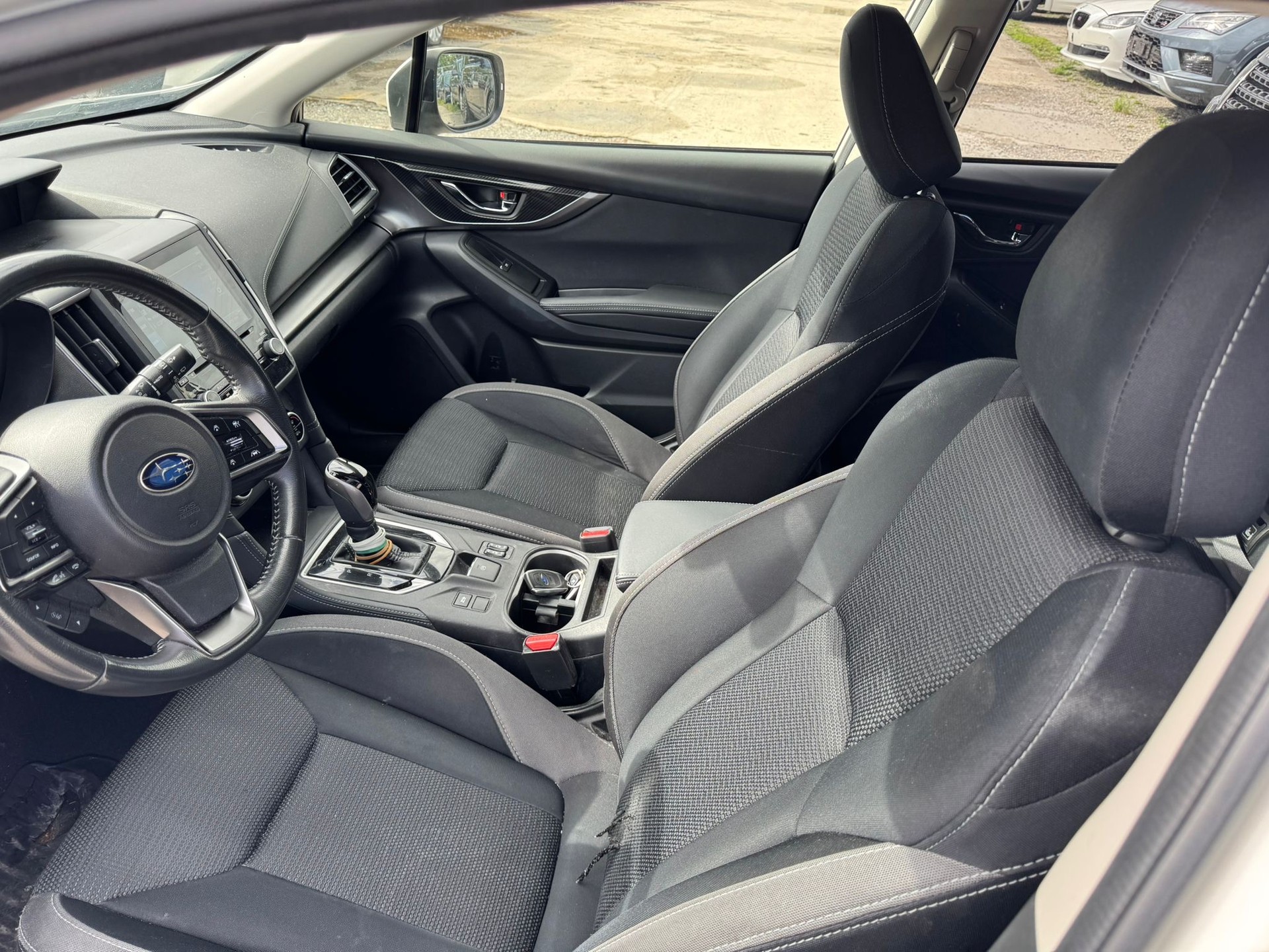 SUBARU Impreza 2.0 Luxury AWD Lineartronic-image-11