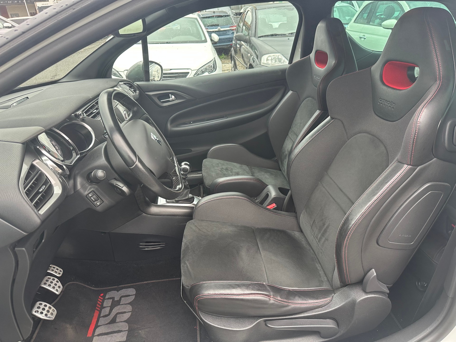 DS AUTOMOBILES DS3 1.6 THP Racing-image-5