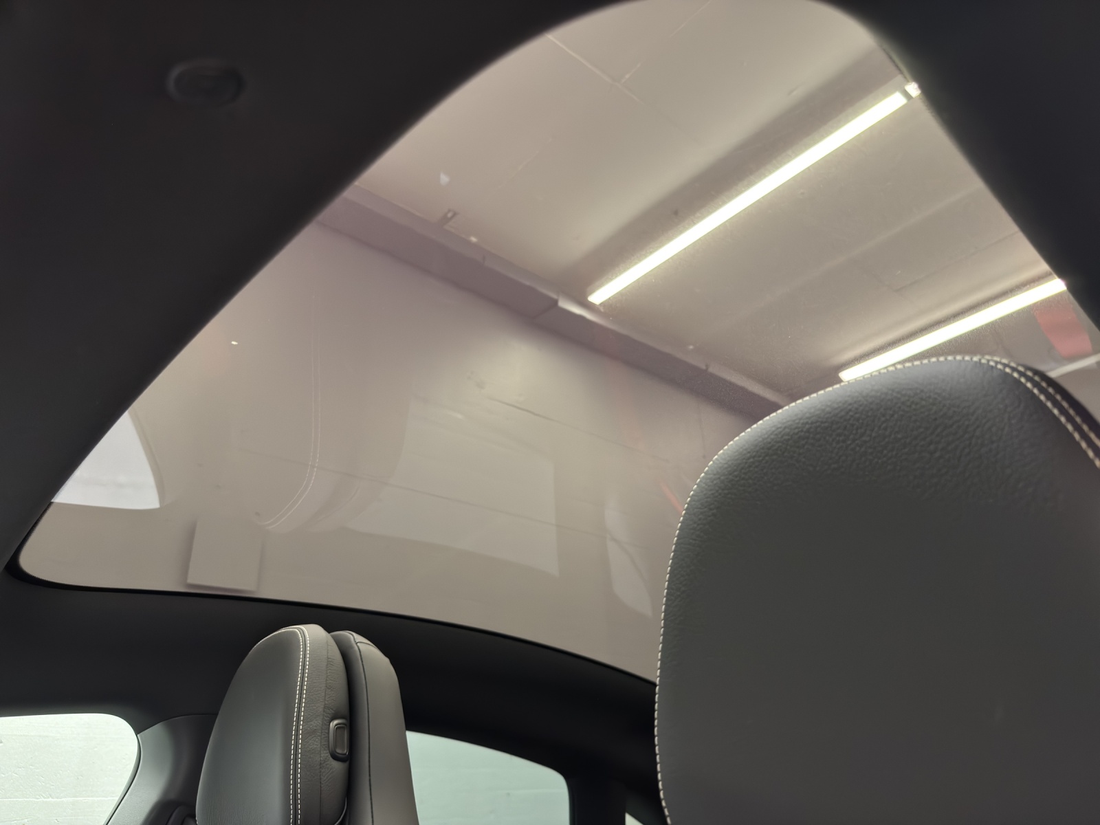 MERCEDES-BENZ CLA 350 AMG Line 4Matic-image-14