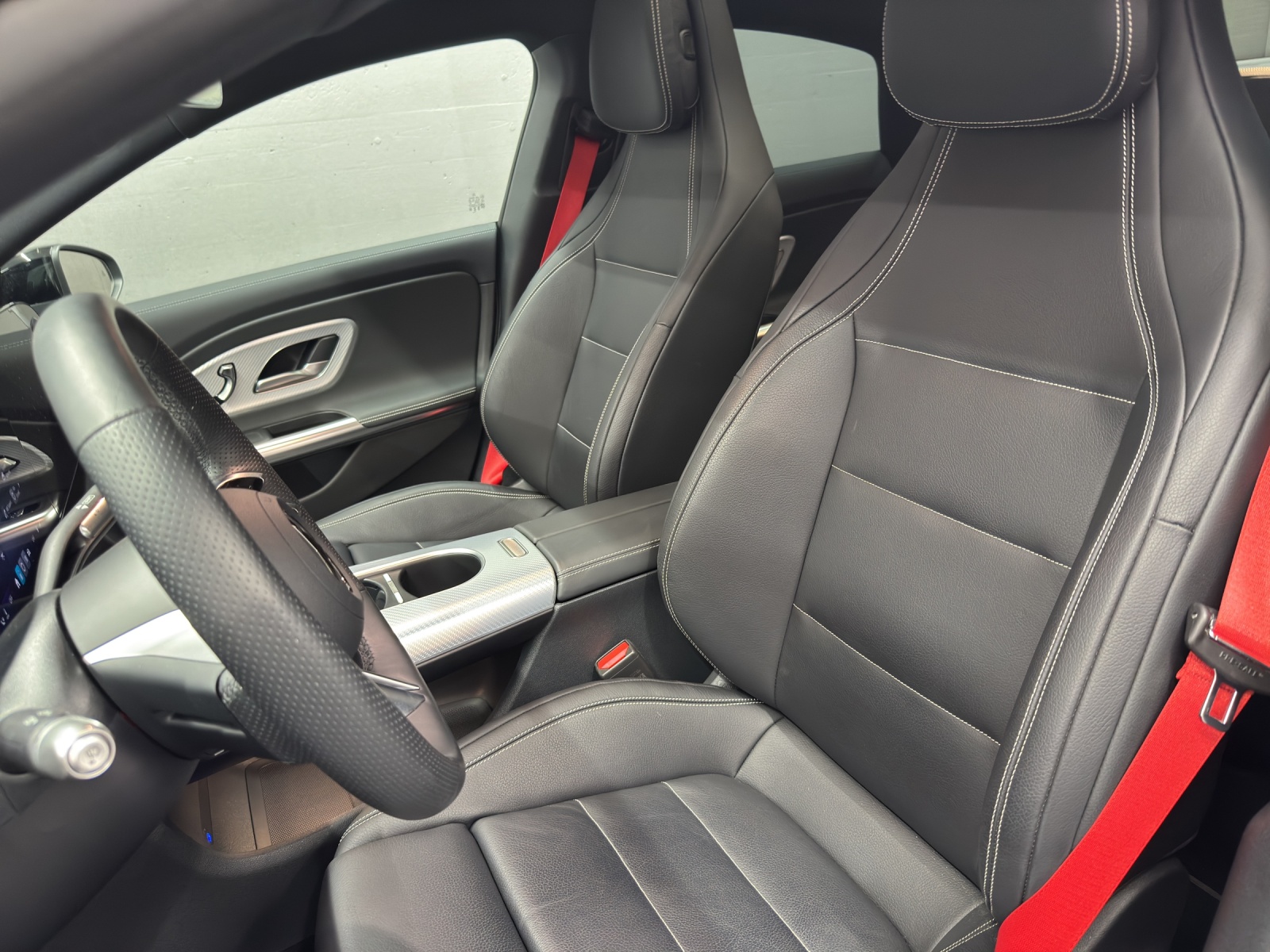 MERCEDES-BENZ CLA 350 AMG Line 4Matic-image-13