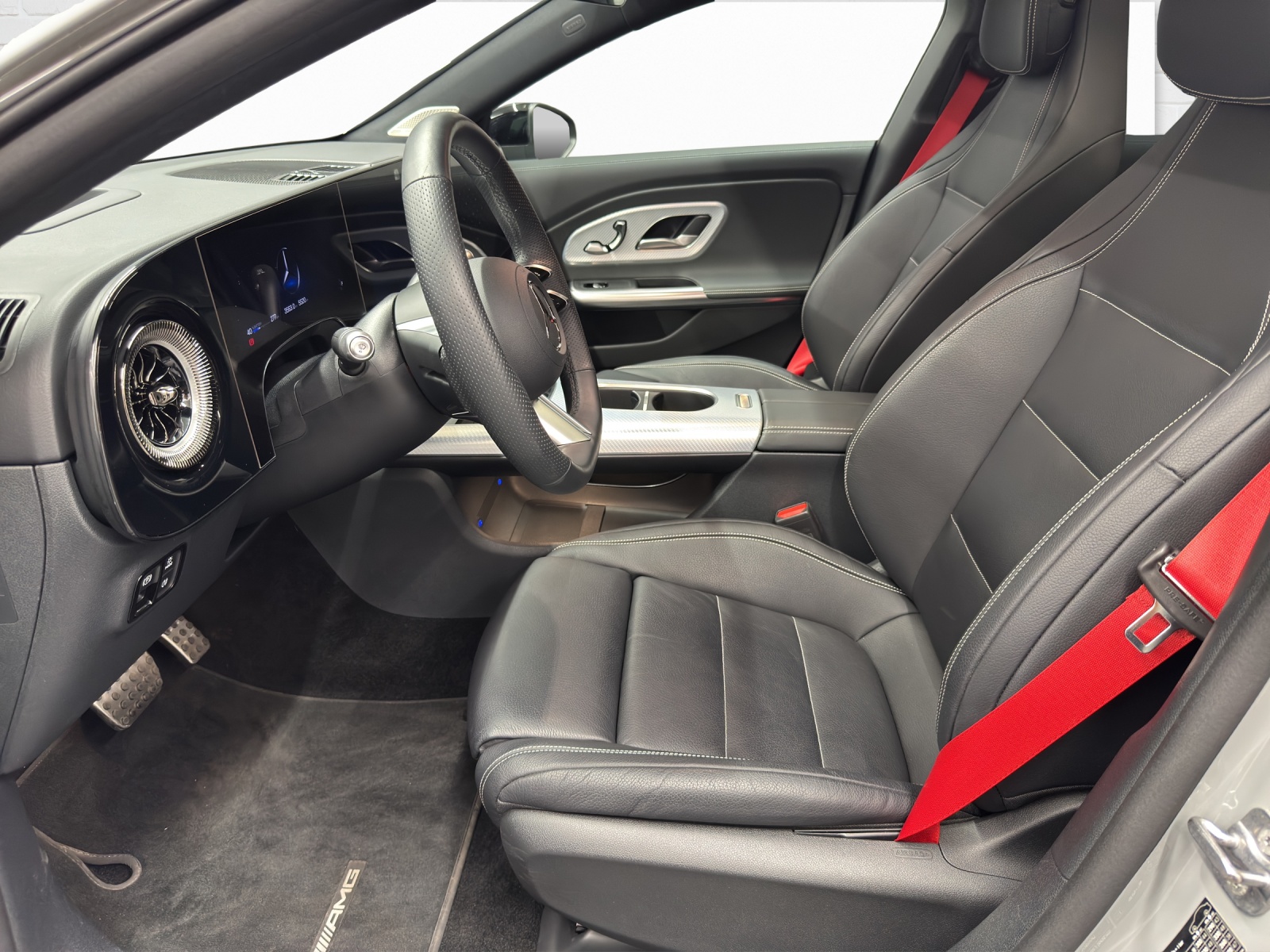 MERCEDES-BENZ CLA 350 AMG Line 4Matic-image-6
