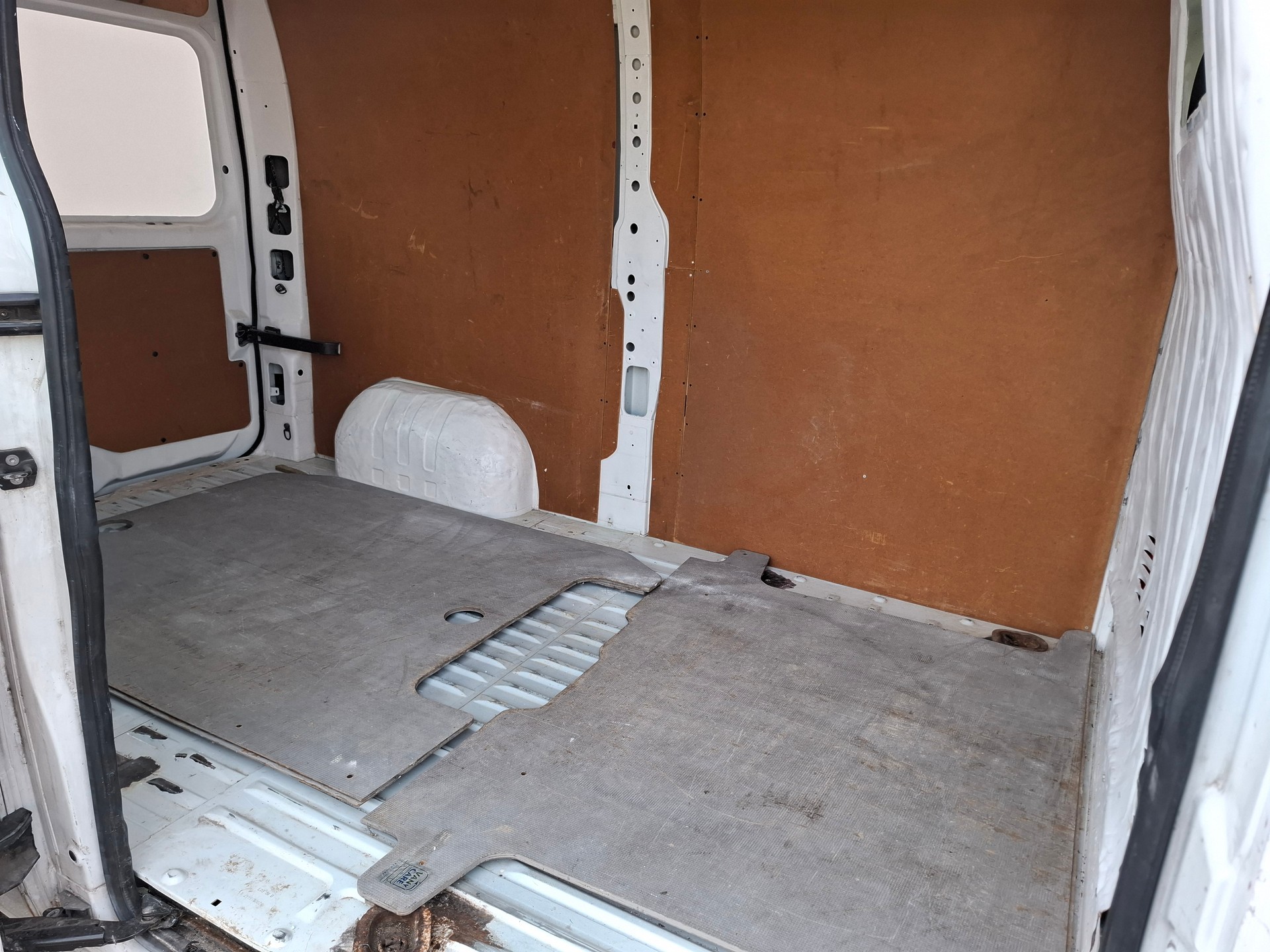 RENAULT T35 dci 125-image-9