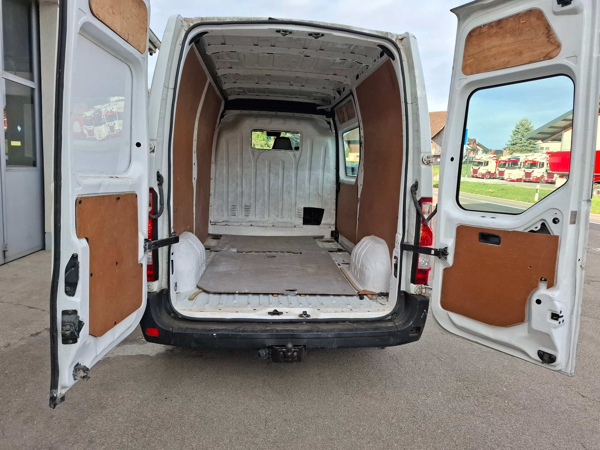 RENAULT T35 dci 125-image-8