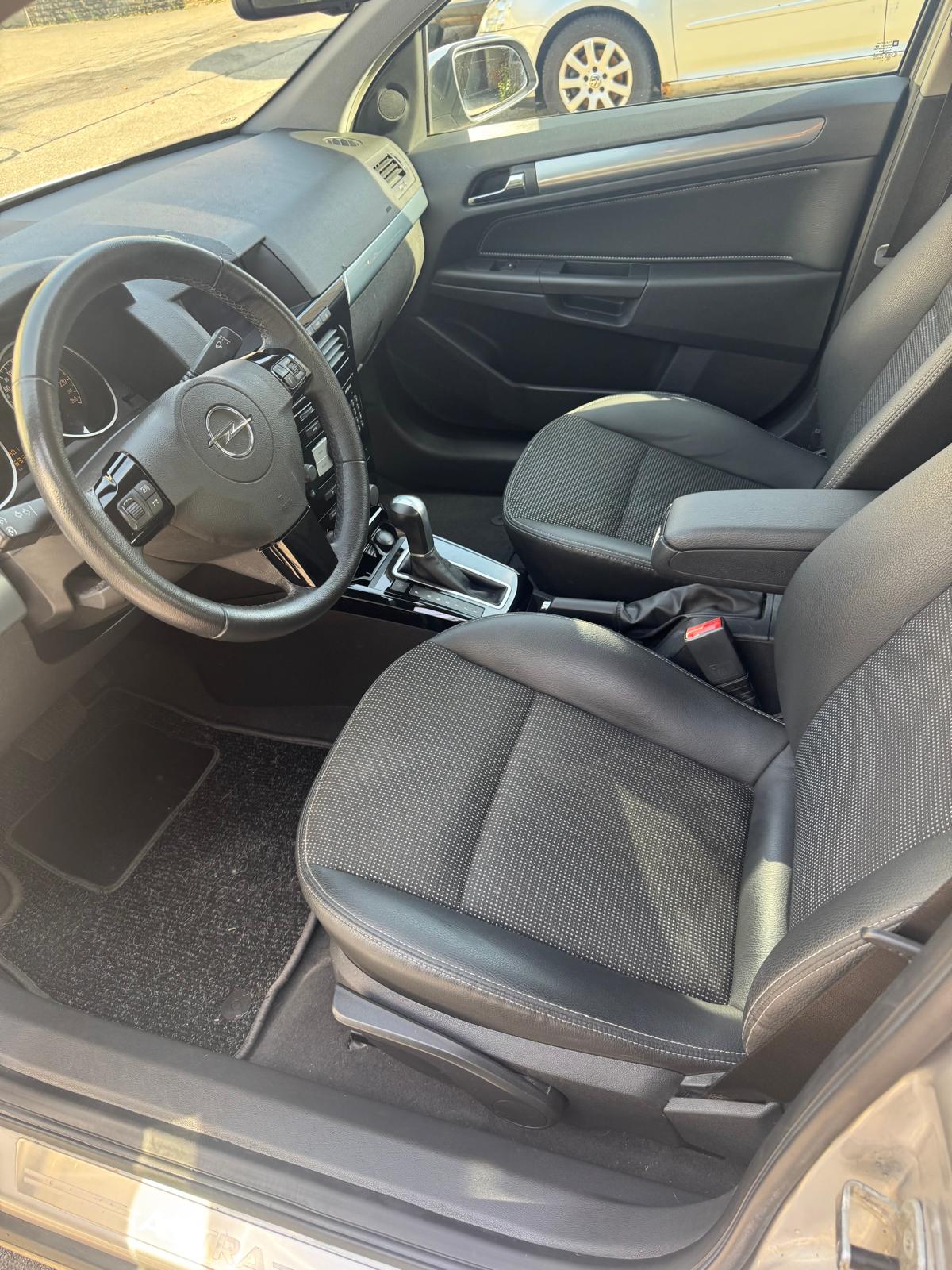OPEL Astra 1.8i 16V Enjoy-image-6