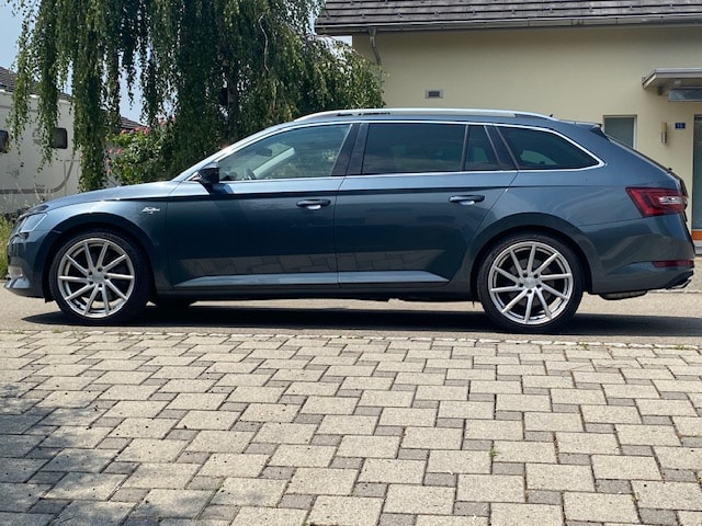 SKODA 2.0 TSI 280 L & K 4x4 DSG-image-1
