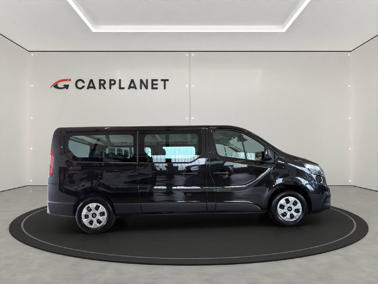 RENAULT Trafic Grand Passenger 2.0 dCi Blue 150 evolution-image-1