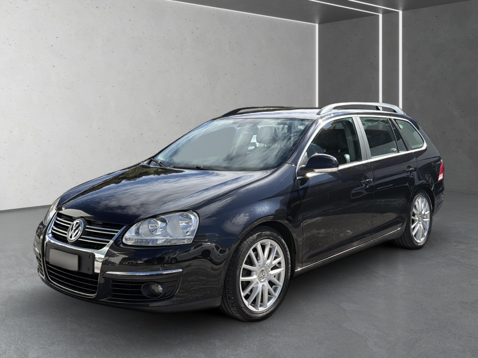 VW Golf Variant 2.0 TDI Sportline-image-3