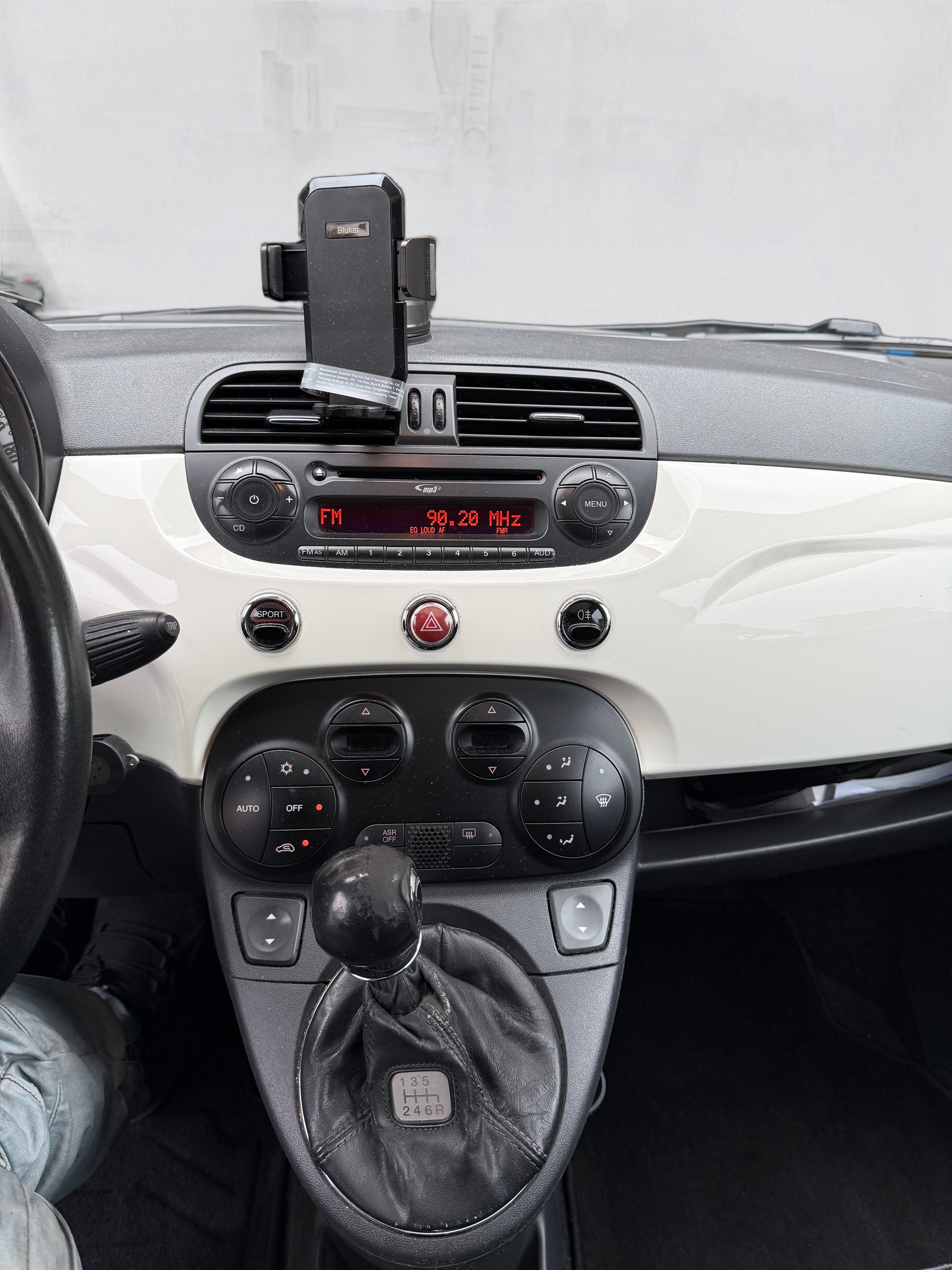 FIAT 500 1.4 16V Lounge-image-13