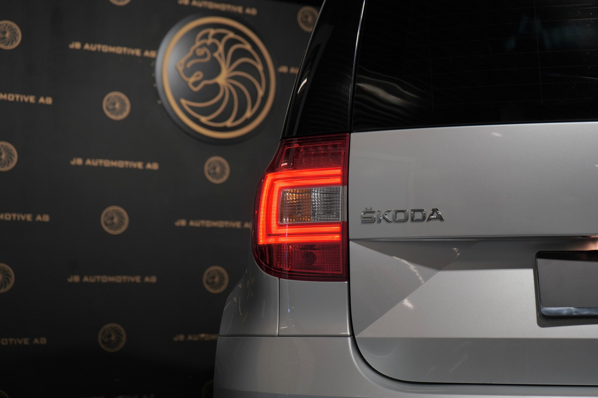 SKODA Yeti 1.4 TSI Monte Carlo 4x4-image-9