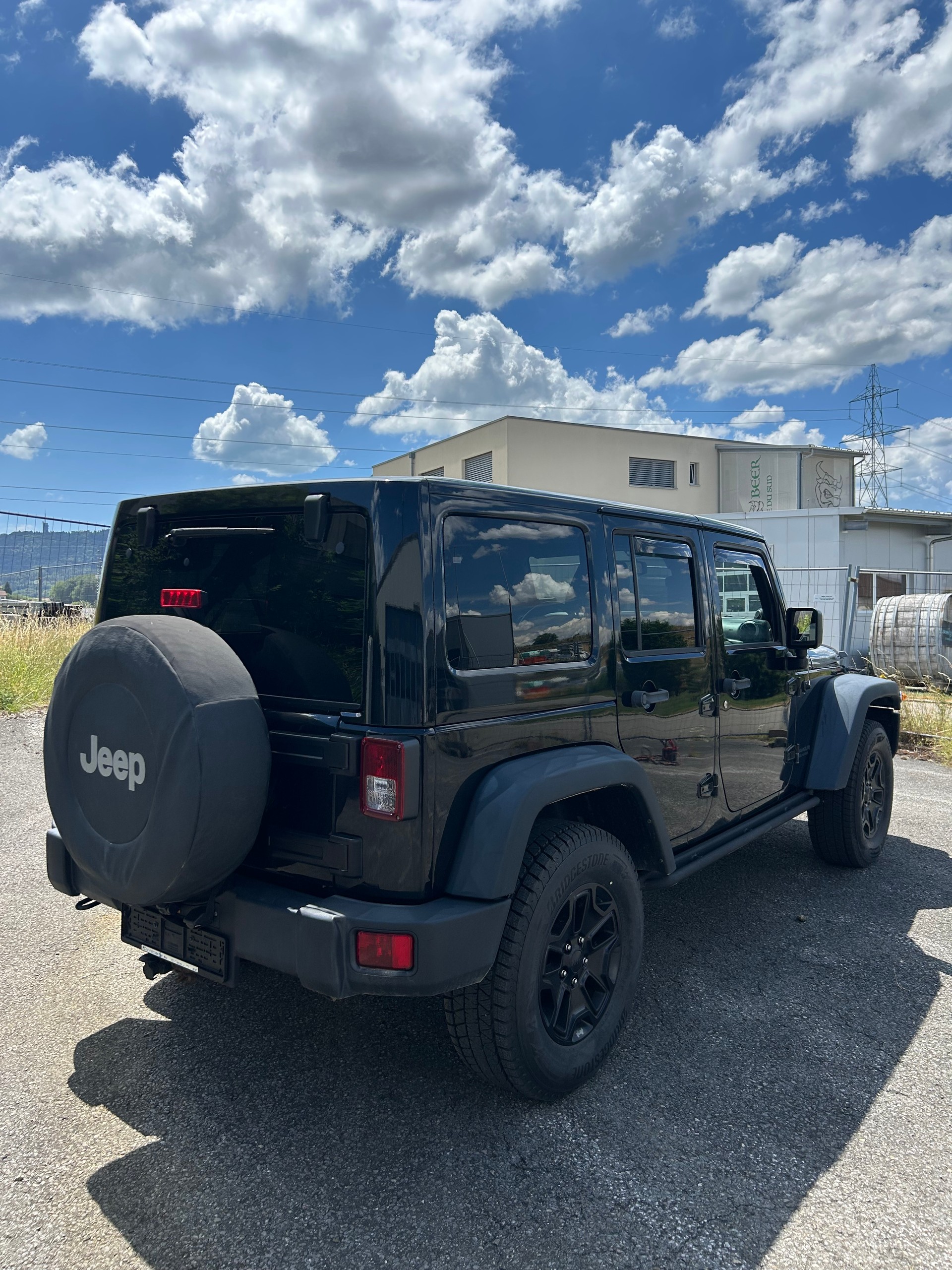 JEEP Wrangler 2.8CRD Unlimited Moab Automatic-image-3