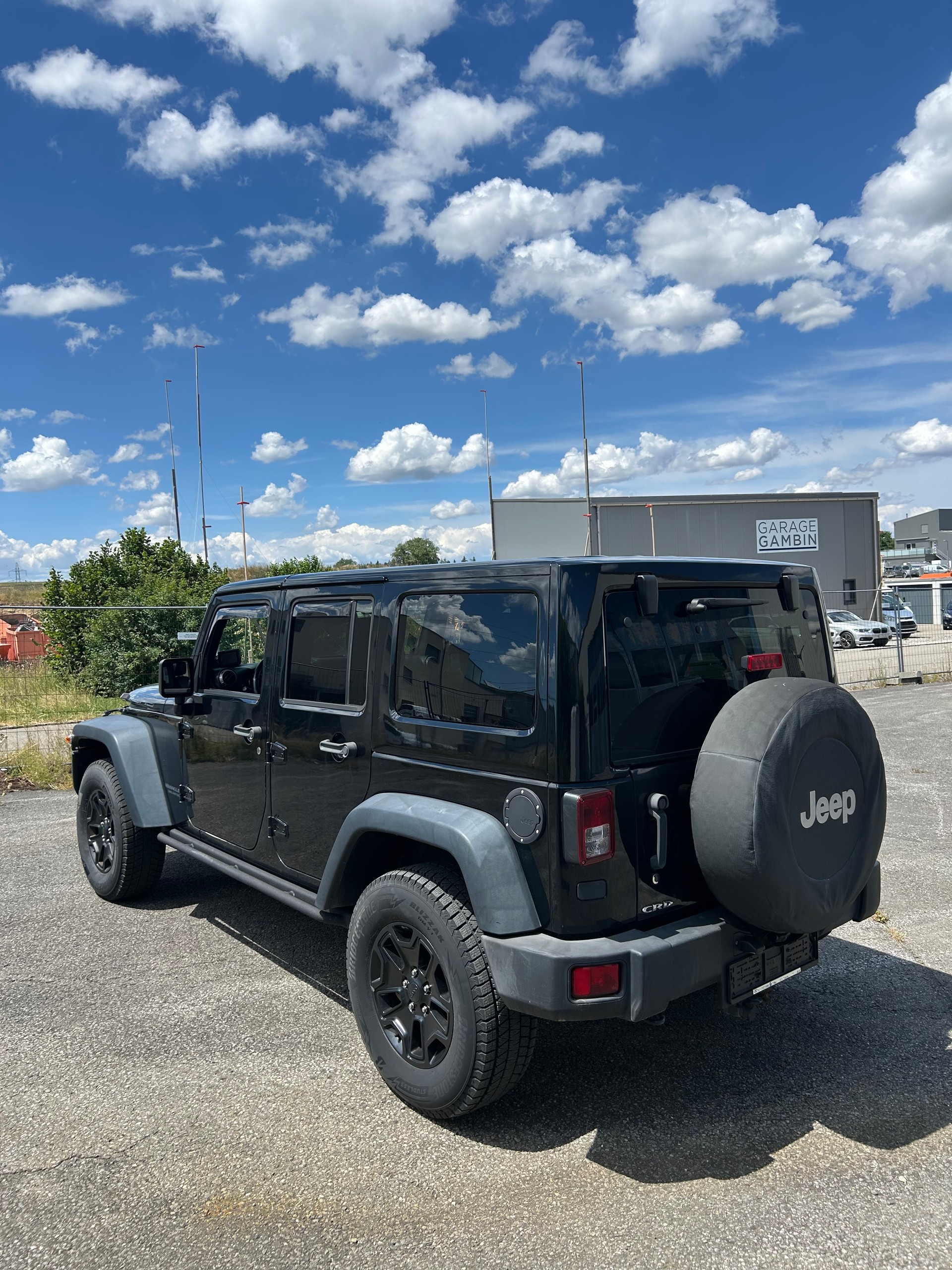 JEEP Wrangler 2.8CRD Unlimited Moab Automatic-image-2