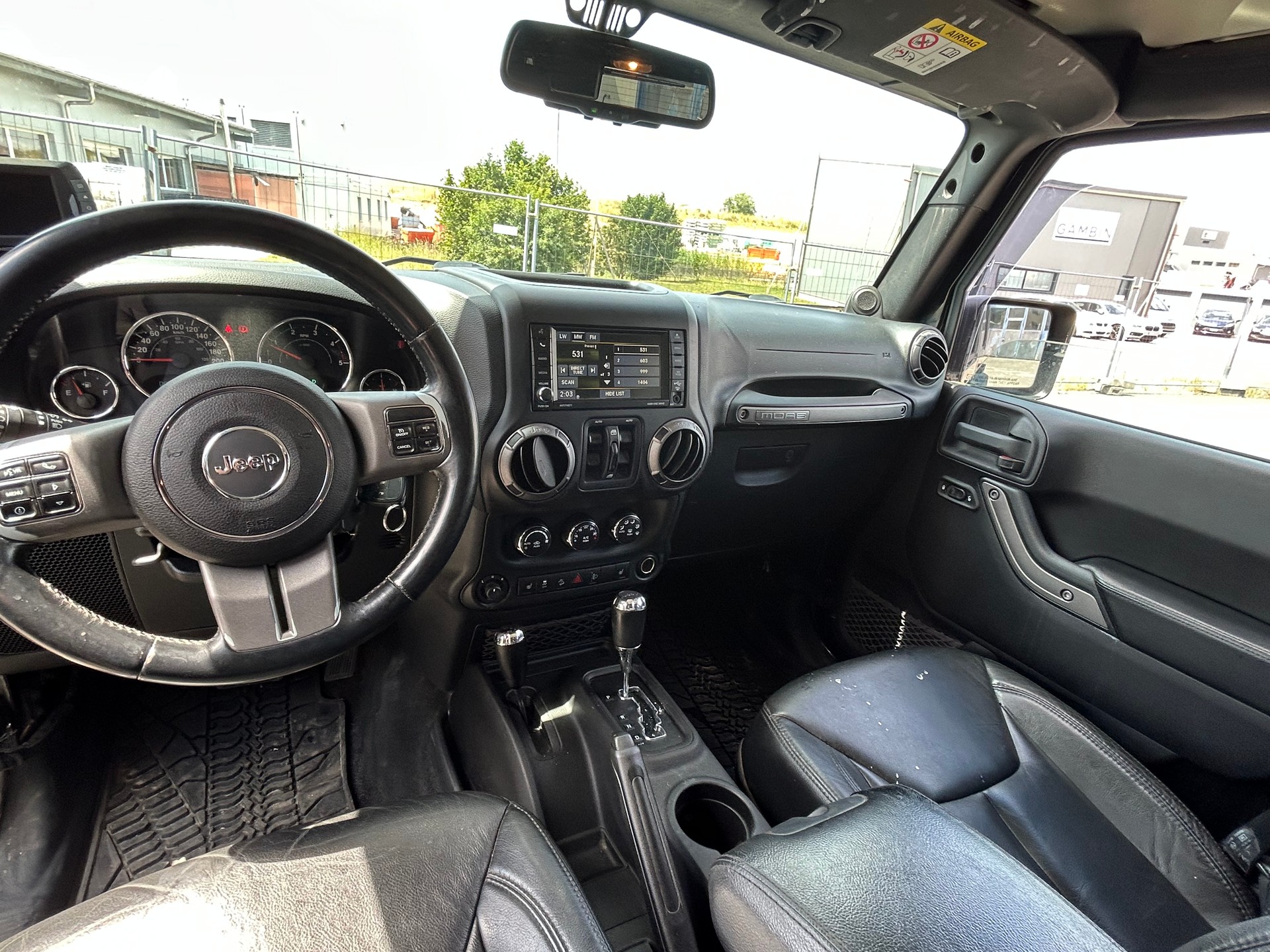 JEEP Wrangler 2.8CRD Unlimited Moab Automatic-image-8