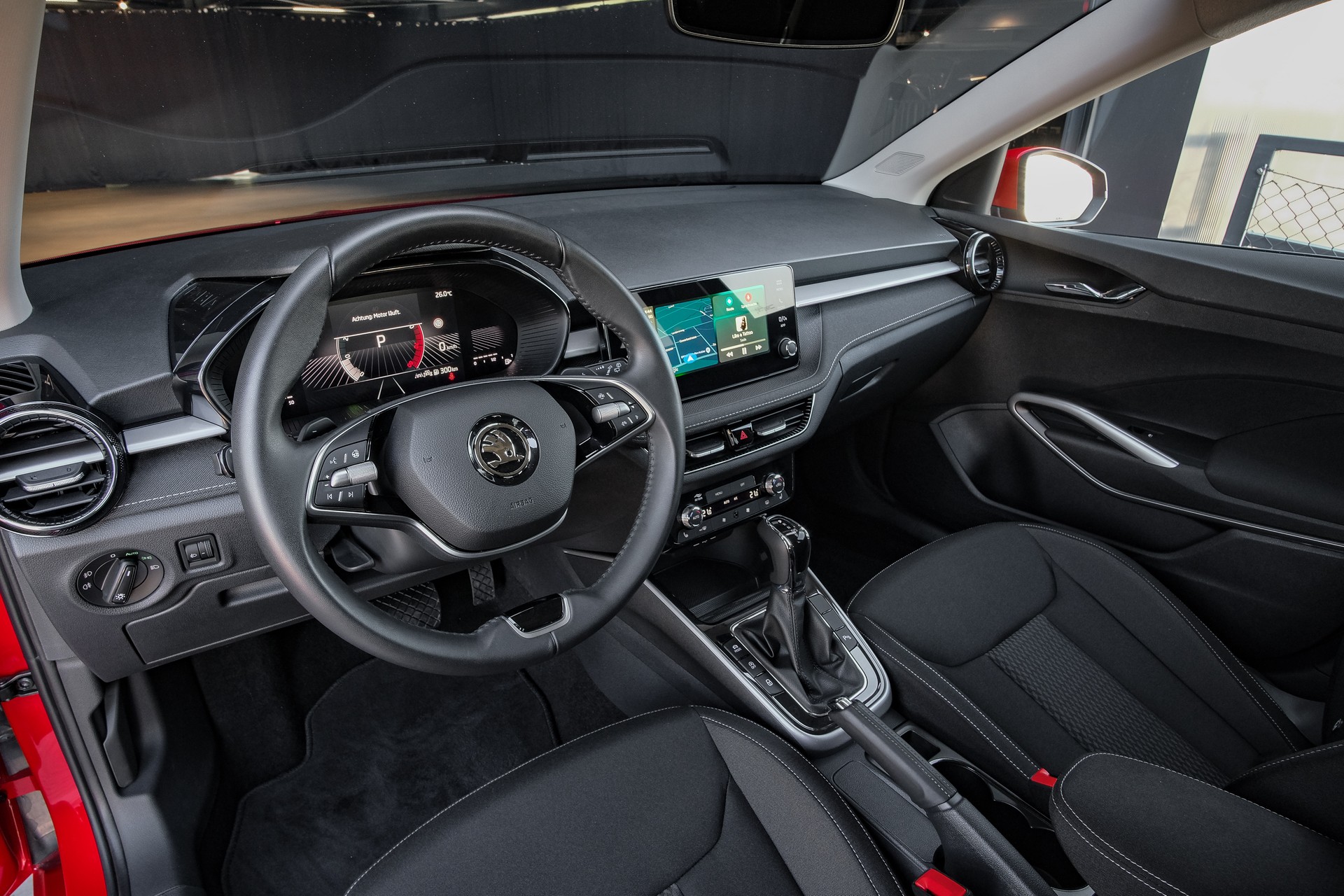 SKODA Fabia 1.0 TSI Selection DSG-image-12