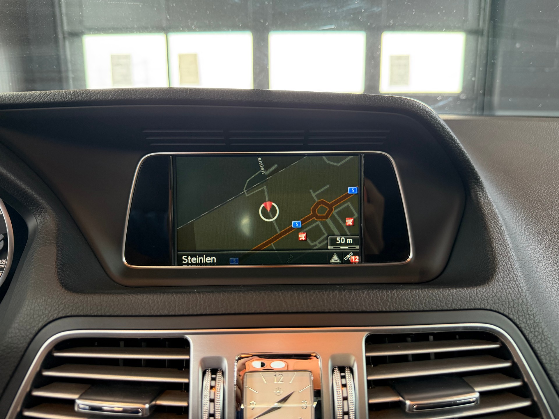 MERCEDES-BENZ E 200 7G-Tronic-image-20