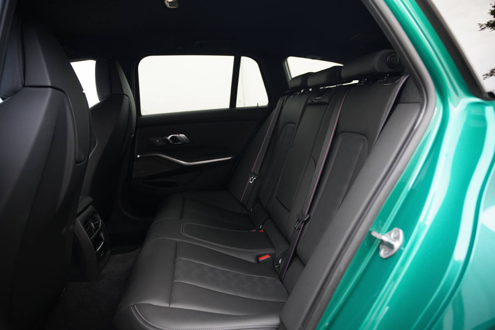 BMW M3 Touring xDrive Competition M LCI-image-10