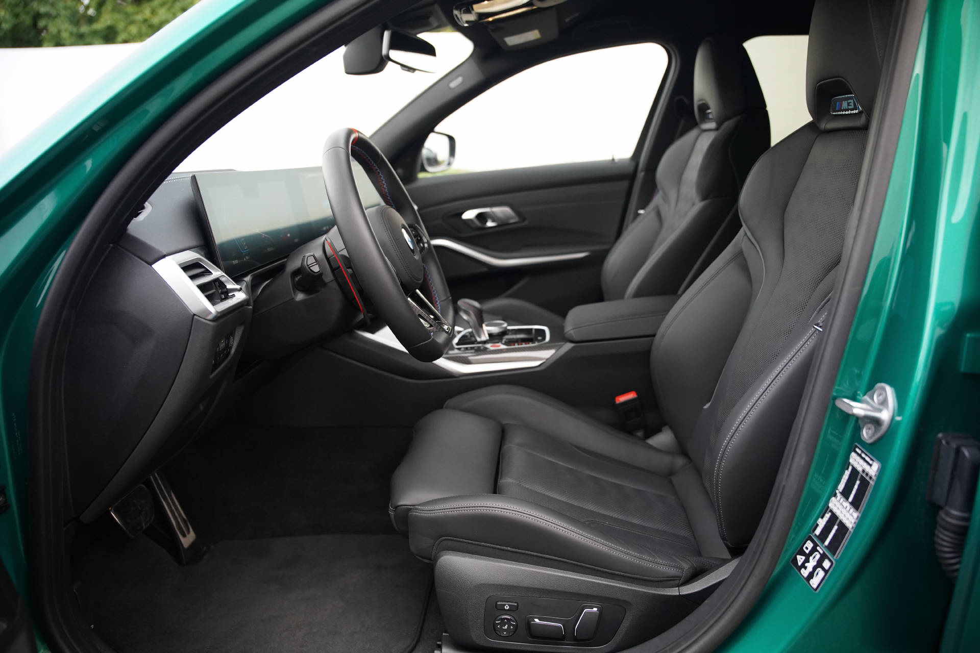 BMW M3 Touring xDrive Competition M LCI-image-7