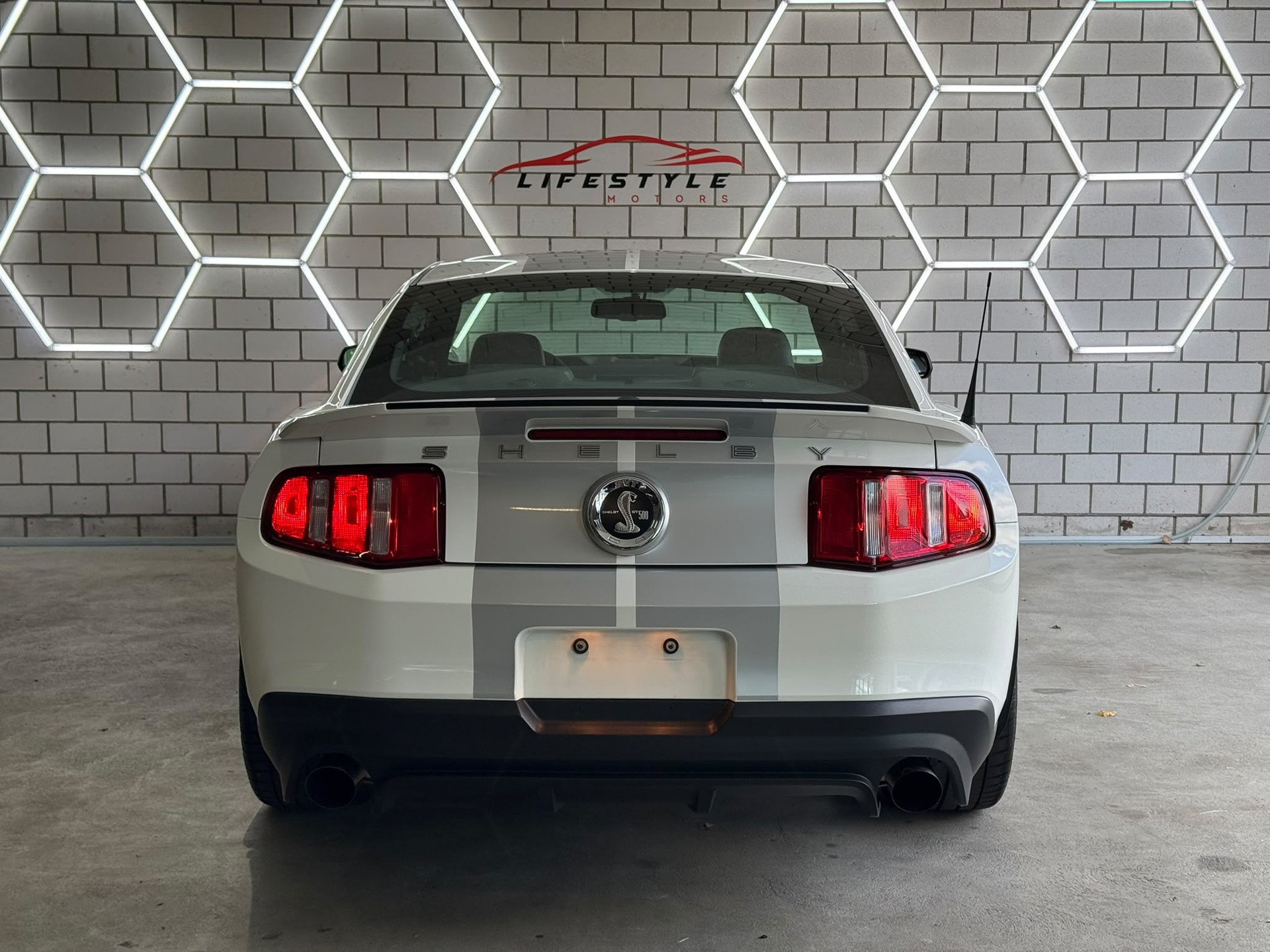 FORD Mustang Shelby GT500-image-3