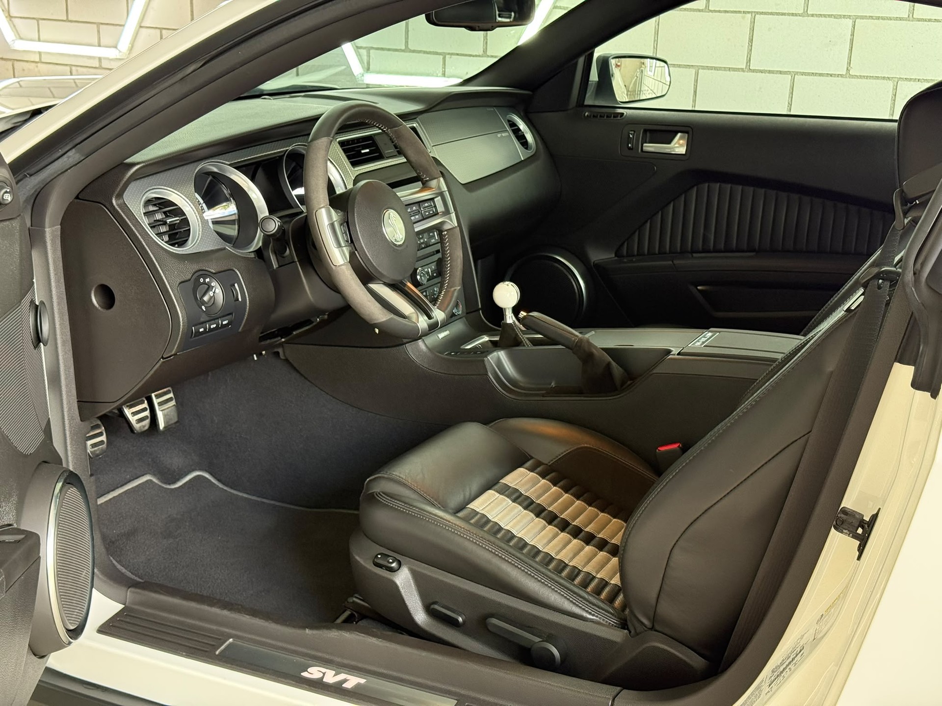 FORD Mustang Shelby GT500-image-4