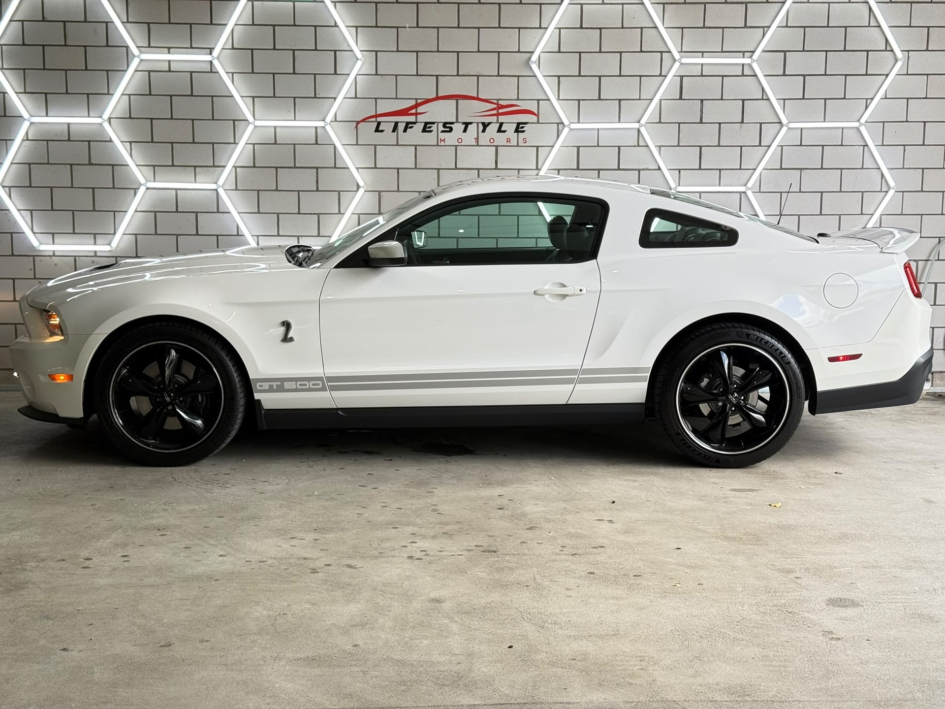 FORD Mustang Shelby GT500-image-1