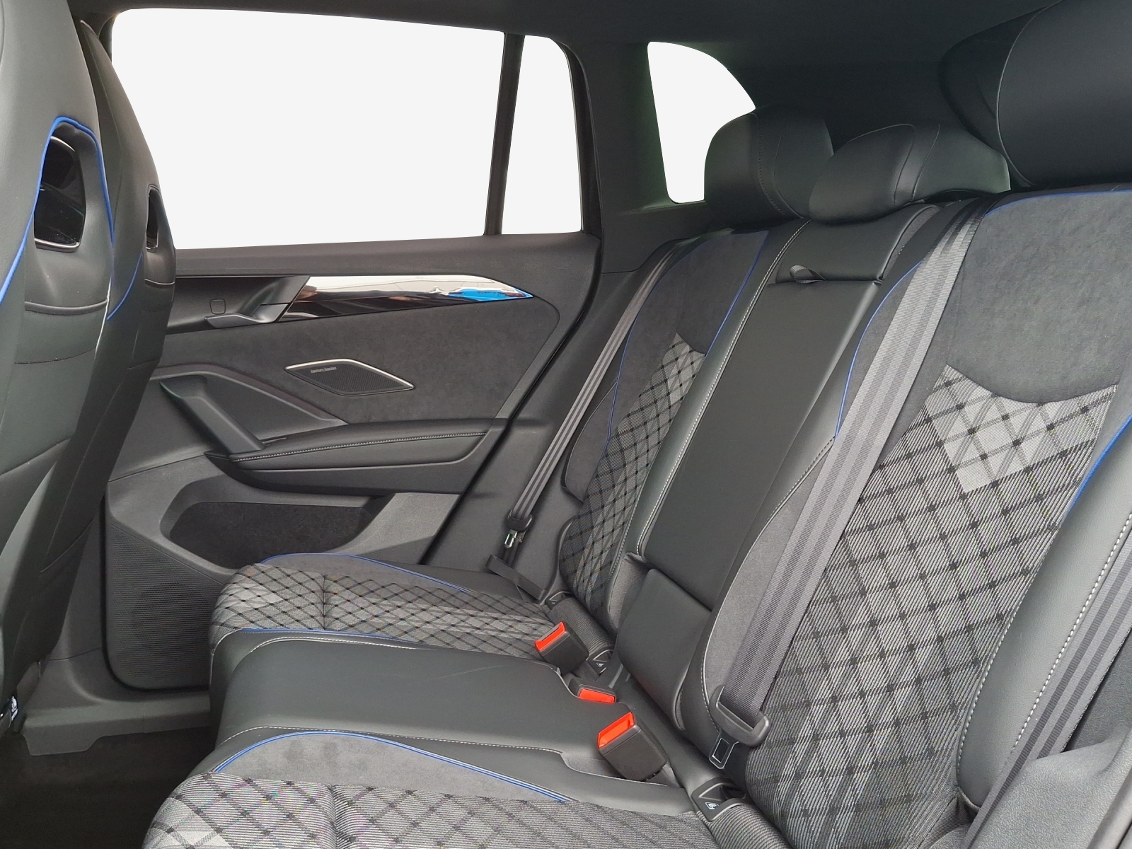 VW Tiguan 1.5 TSI evo2 eHybrid R-Line DSG-image-11