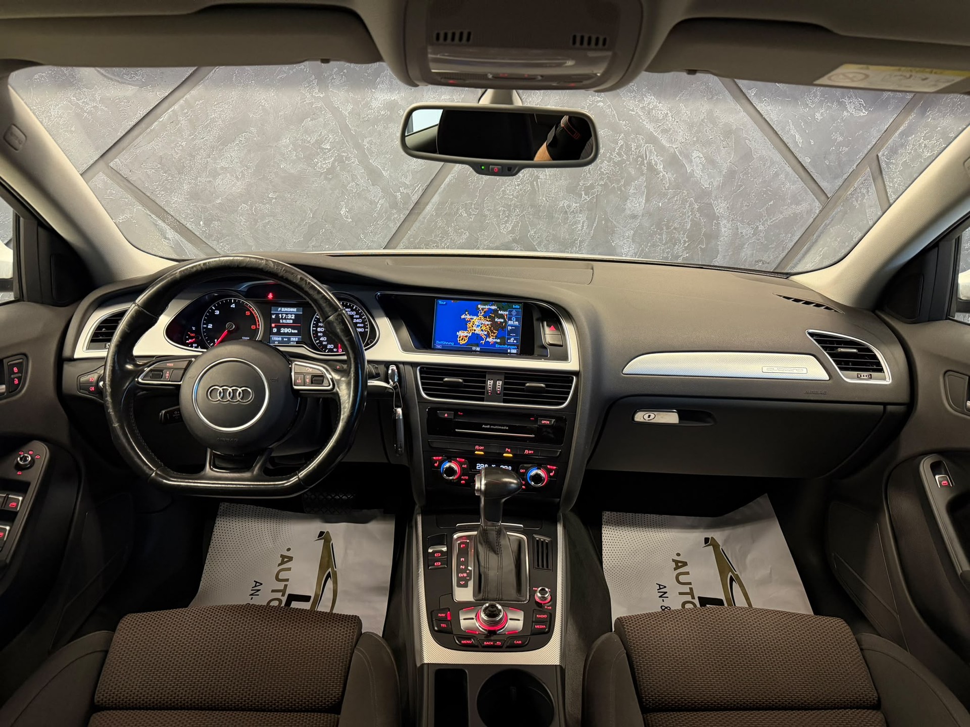 AUDI A4 allroad 2.0 TDI quattro S-tronic-image-8