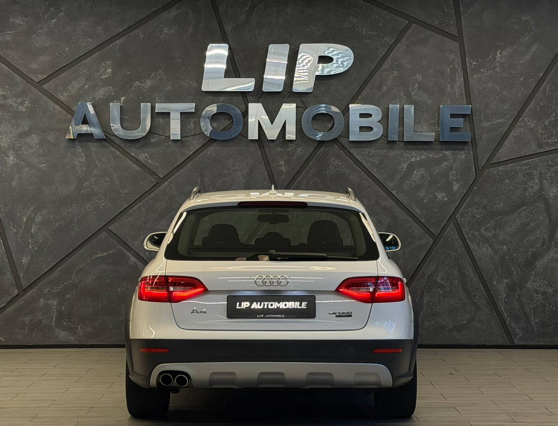 AUDI A4 allroad 2.0 TDI quattro S-tronic-image-6